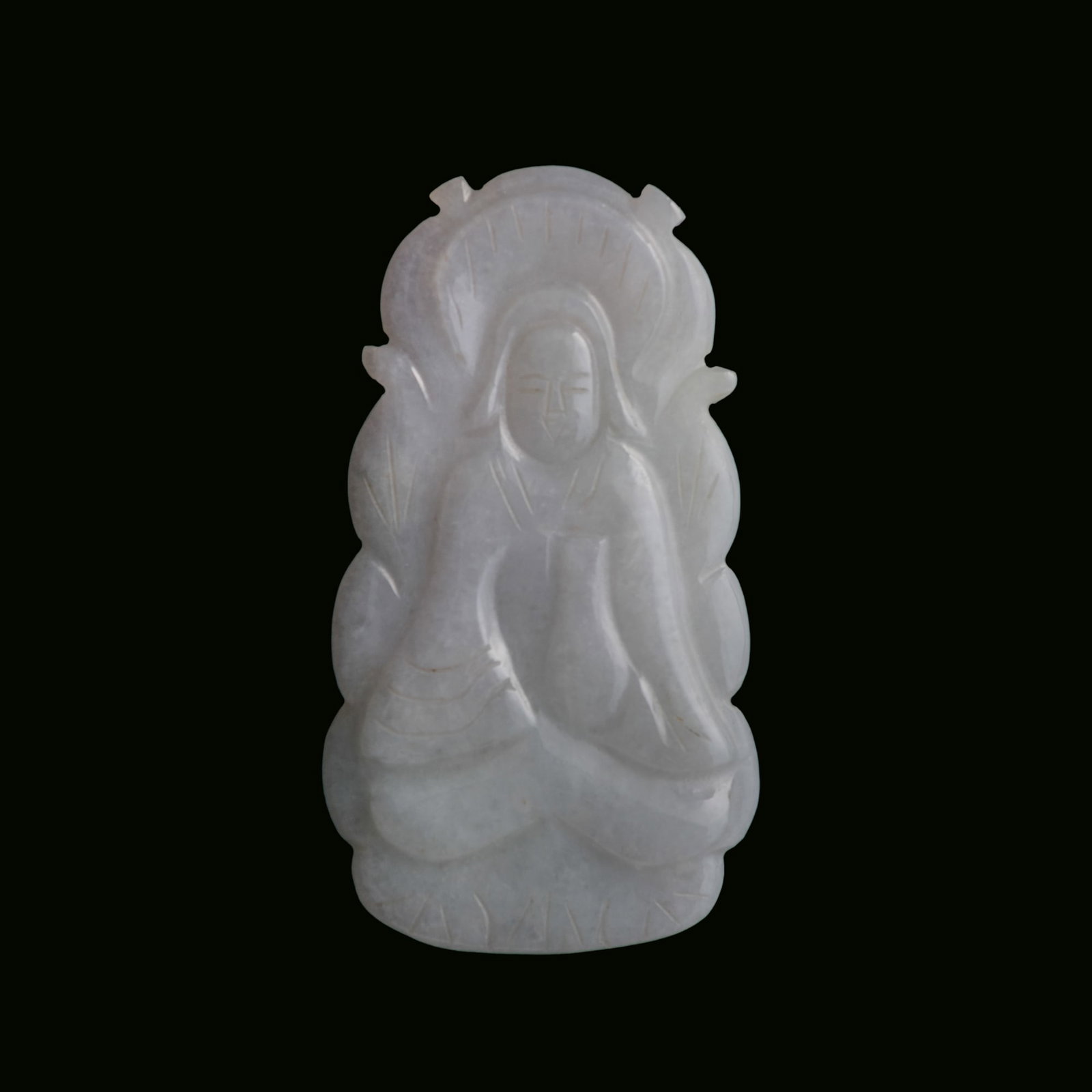 Three assorted Chinese jadeite pendants - 5