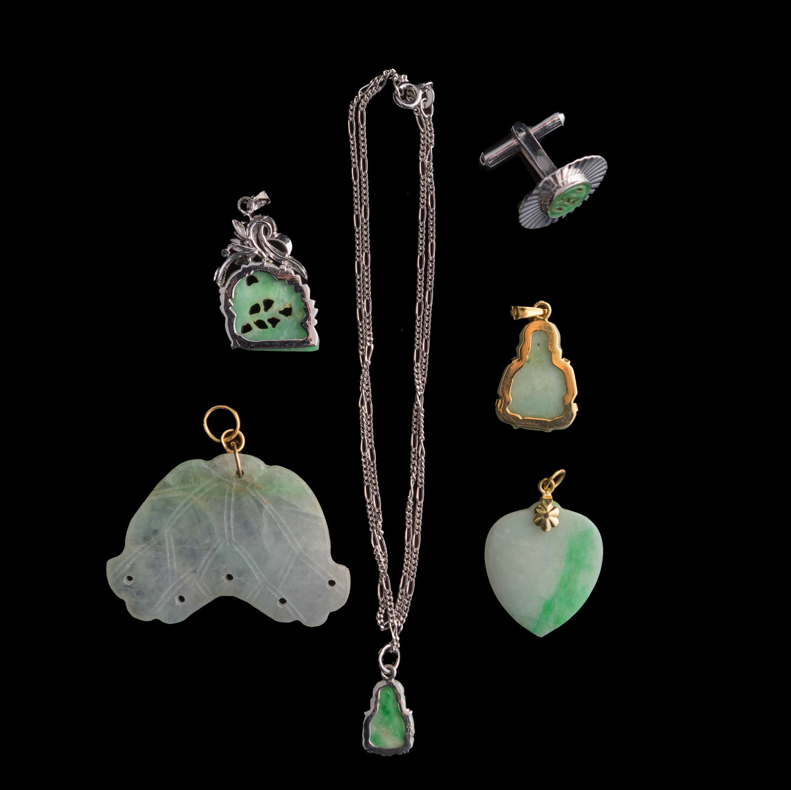 Six assorted Chinese jadeite ornaments - 2