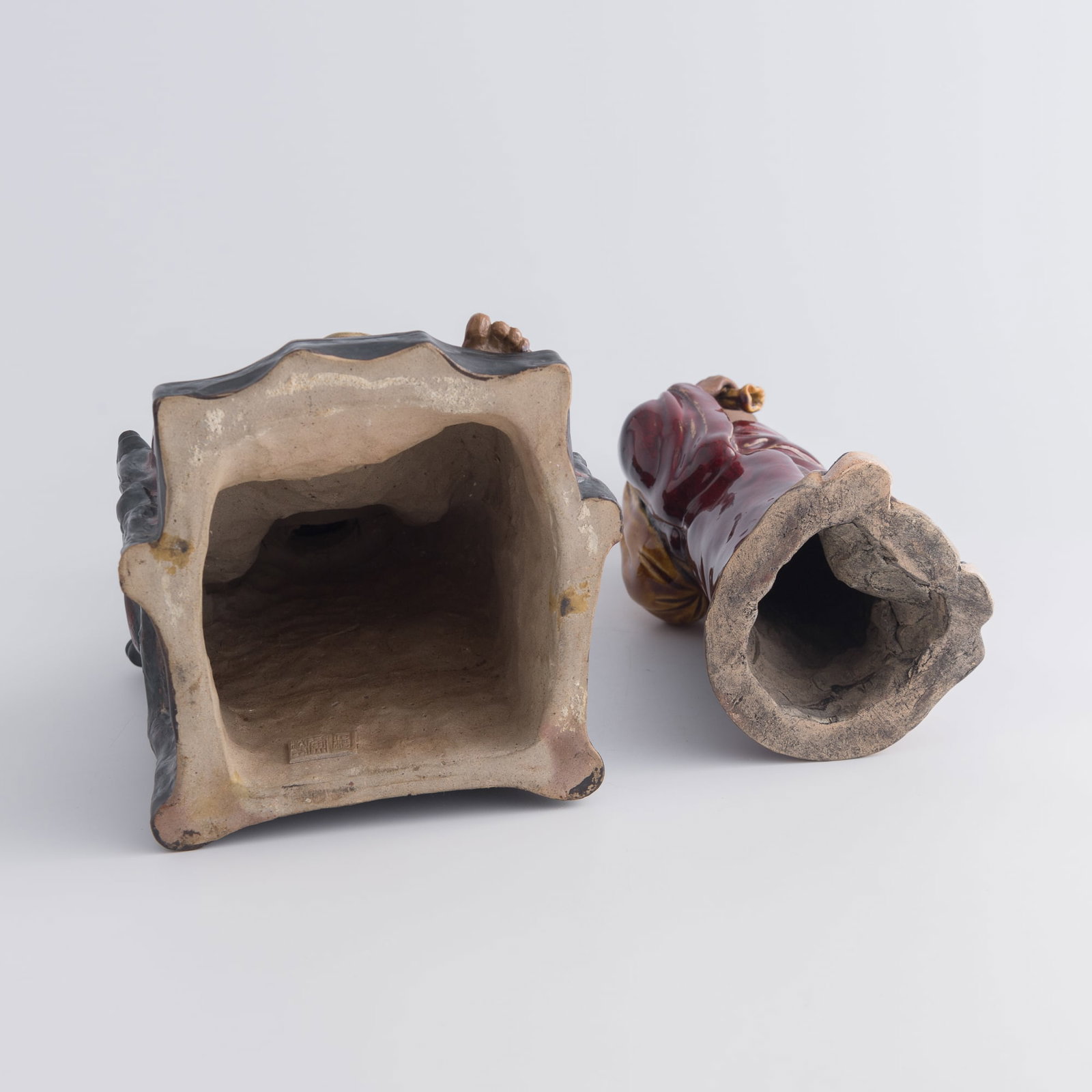 Two Chinese Shiwan ware figures - 7