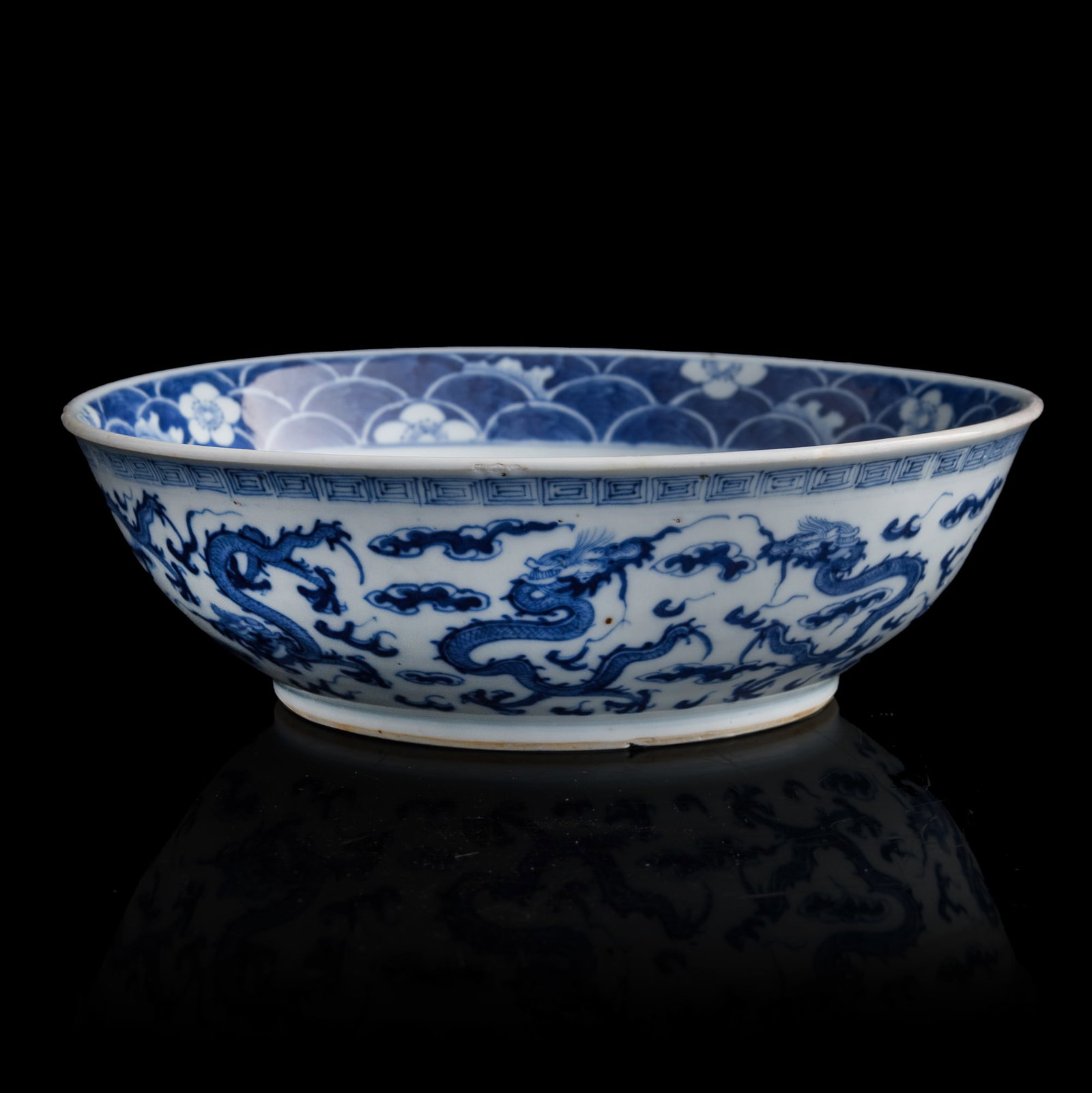 A Chinese blue and white 'dragon' bowl, late 19th century (1 of 9)
