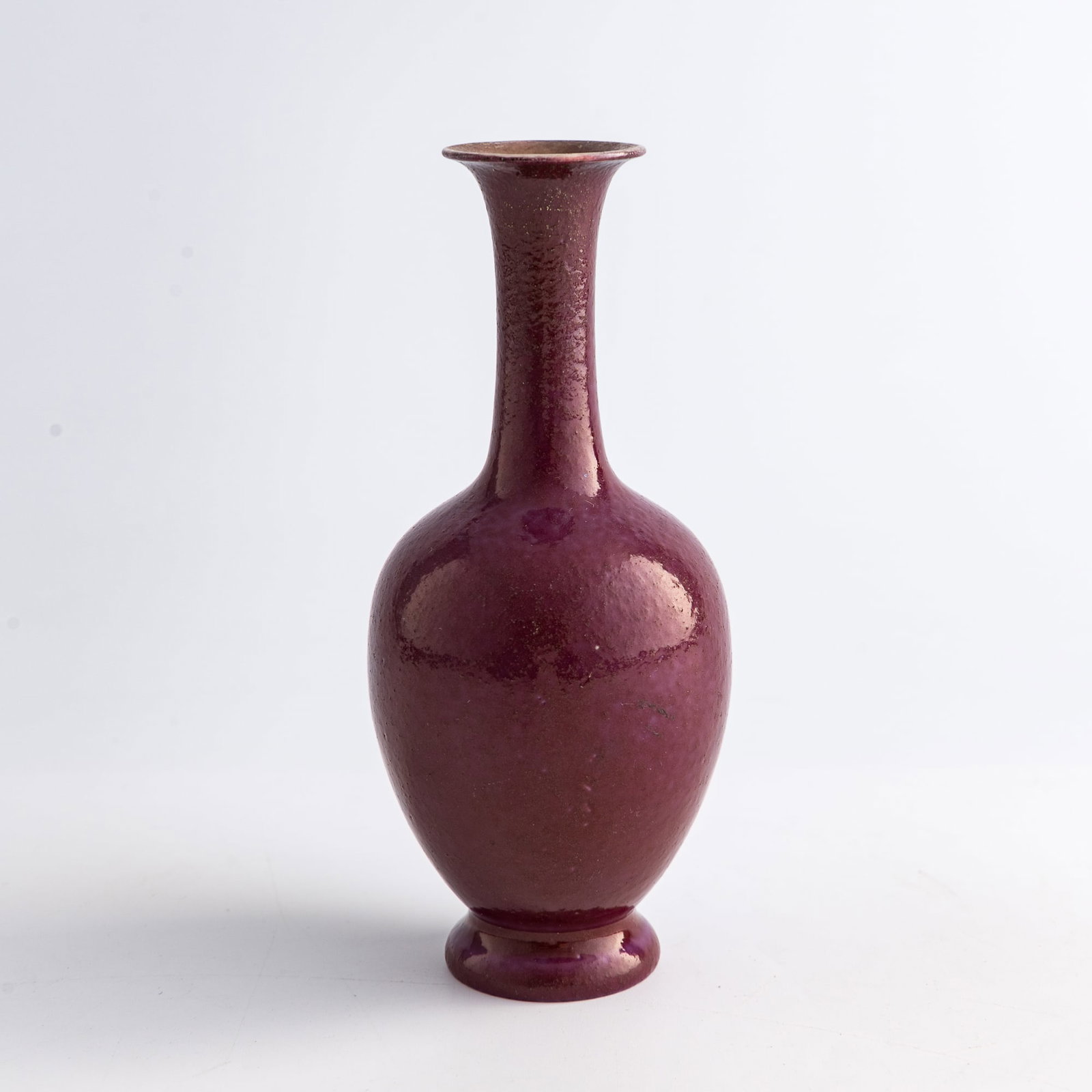A Chinese ruby red-glazed vase, 19th century (1 of 9)