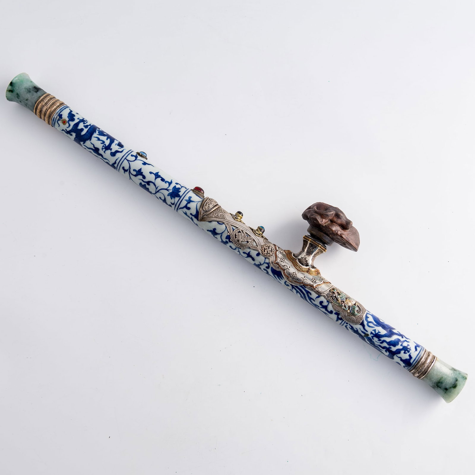 A Chinese blue and white opium pipe, 19th century (1 of 9)