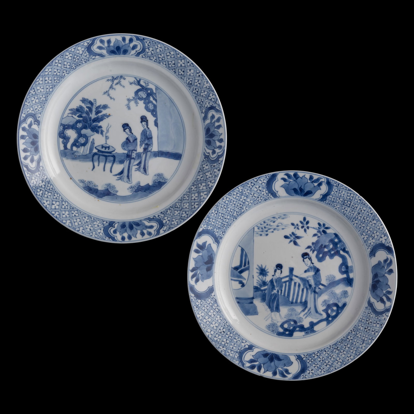 A pair of Chinese blue and white 'court lady' plates, Kangxi period, Qing dynasty (1 of 11)
