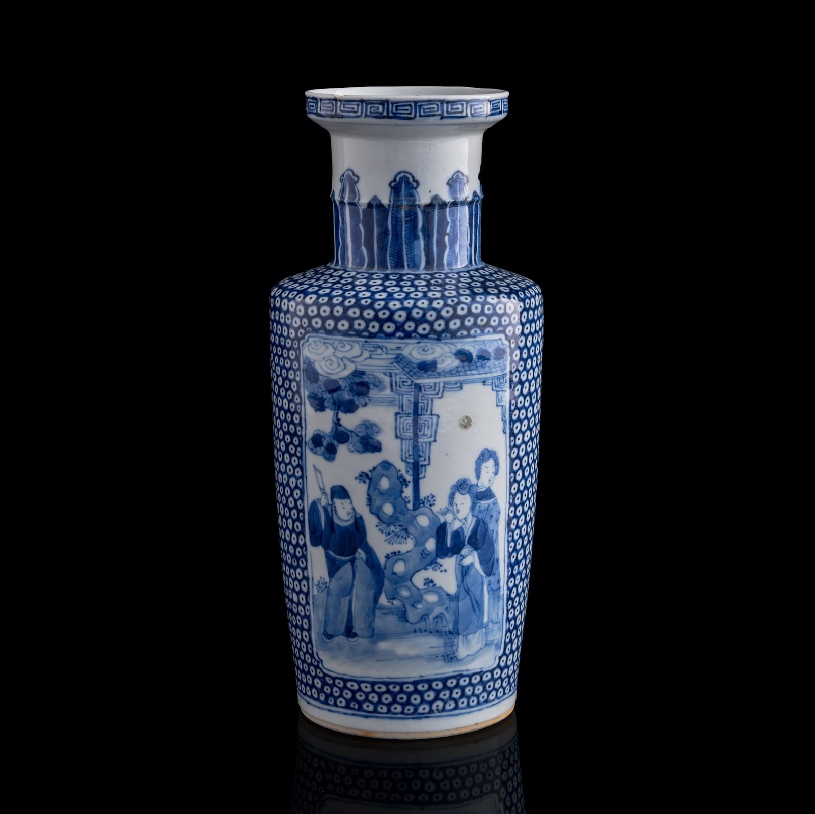 A Chinese blue and white 'figural' rouleau vase, 19th century (1 of 9)