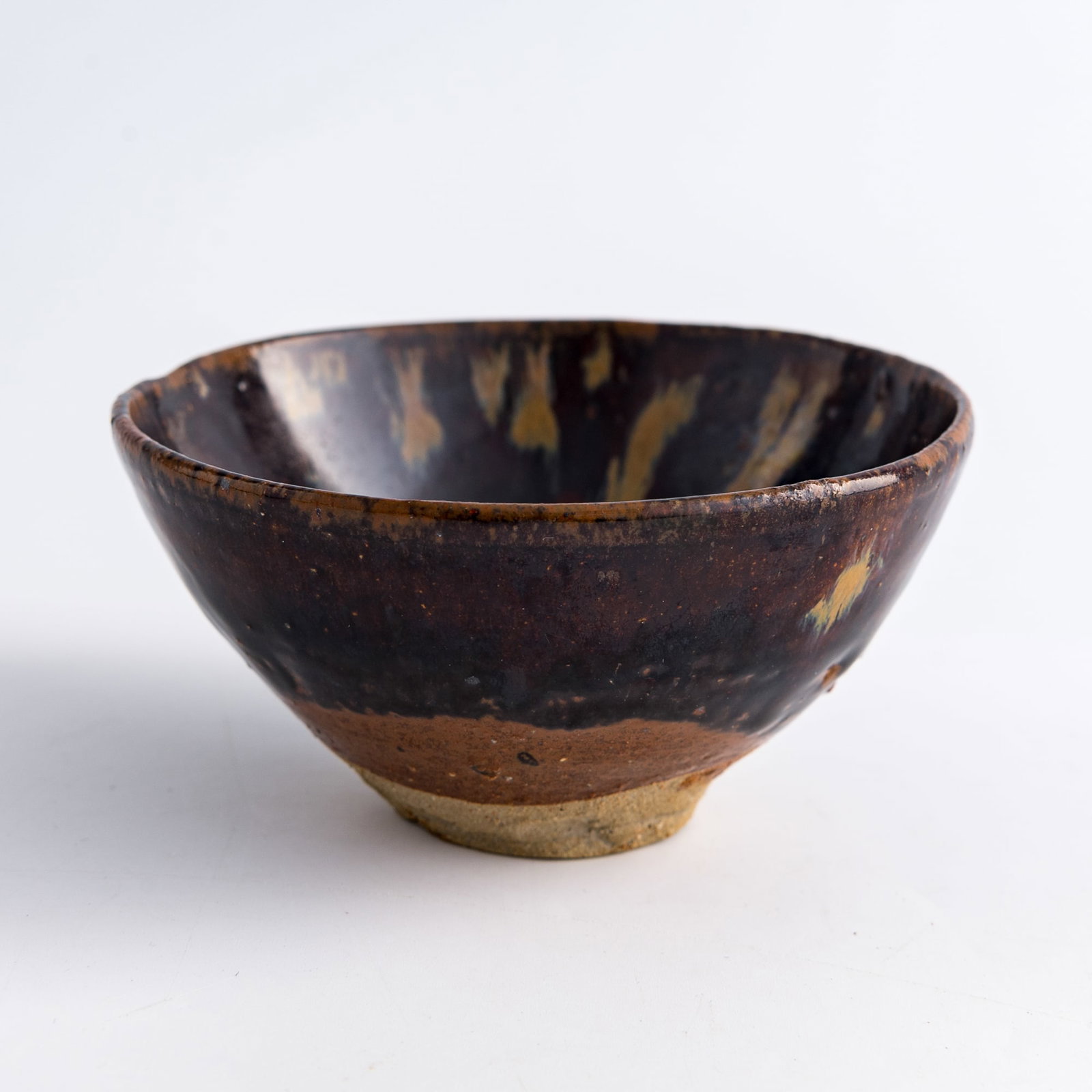 A Chinese Jizhou ware tortoiseshell-glazed tea bowl, Song dynasty (1 of 8)