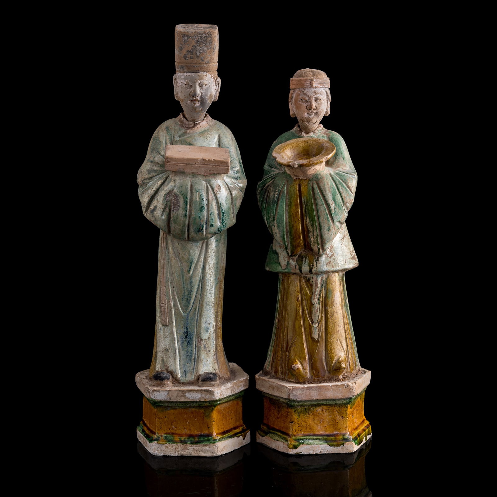 Two Chinese sancai-glazed pottery figures, Ming dynasty (1 of 9)
