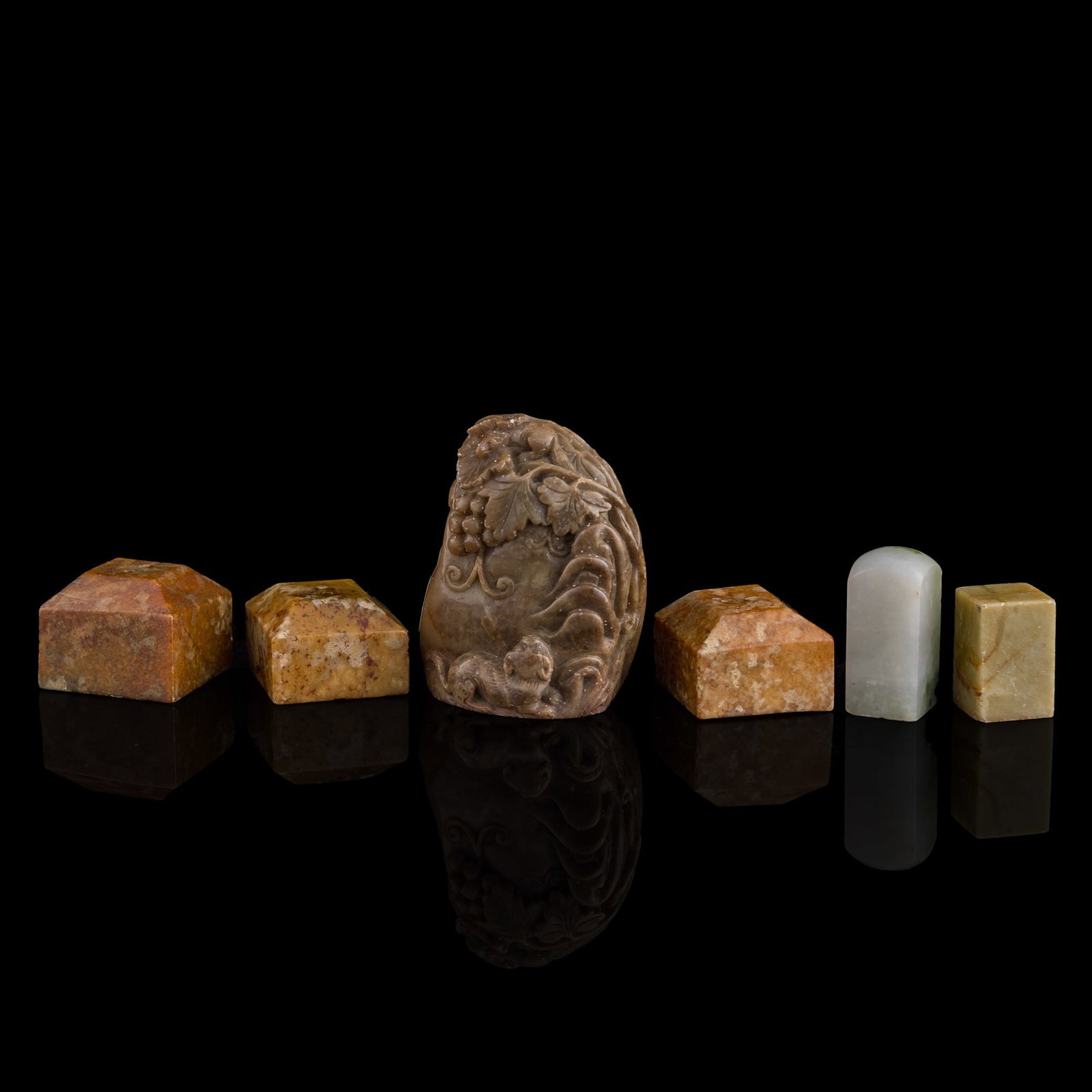 Six assorted Chinese seals, Qing dynasty/Republic period: Six assorted Chinese seals Qing dynasty/Republic period Five with four-character mark to underside. (6). H: 2 1/2, W: 2 1/8, D: 1 3/8 in. (H: 6.4, W: 5.4, D: 3.5 cm. (largest)) Private collection, Flo