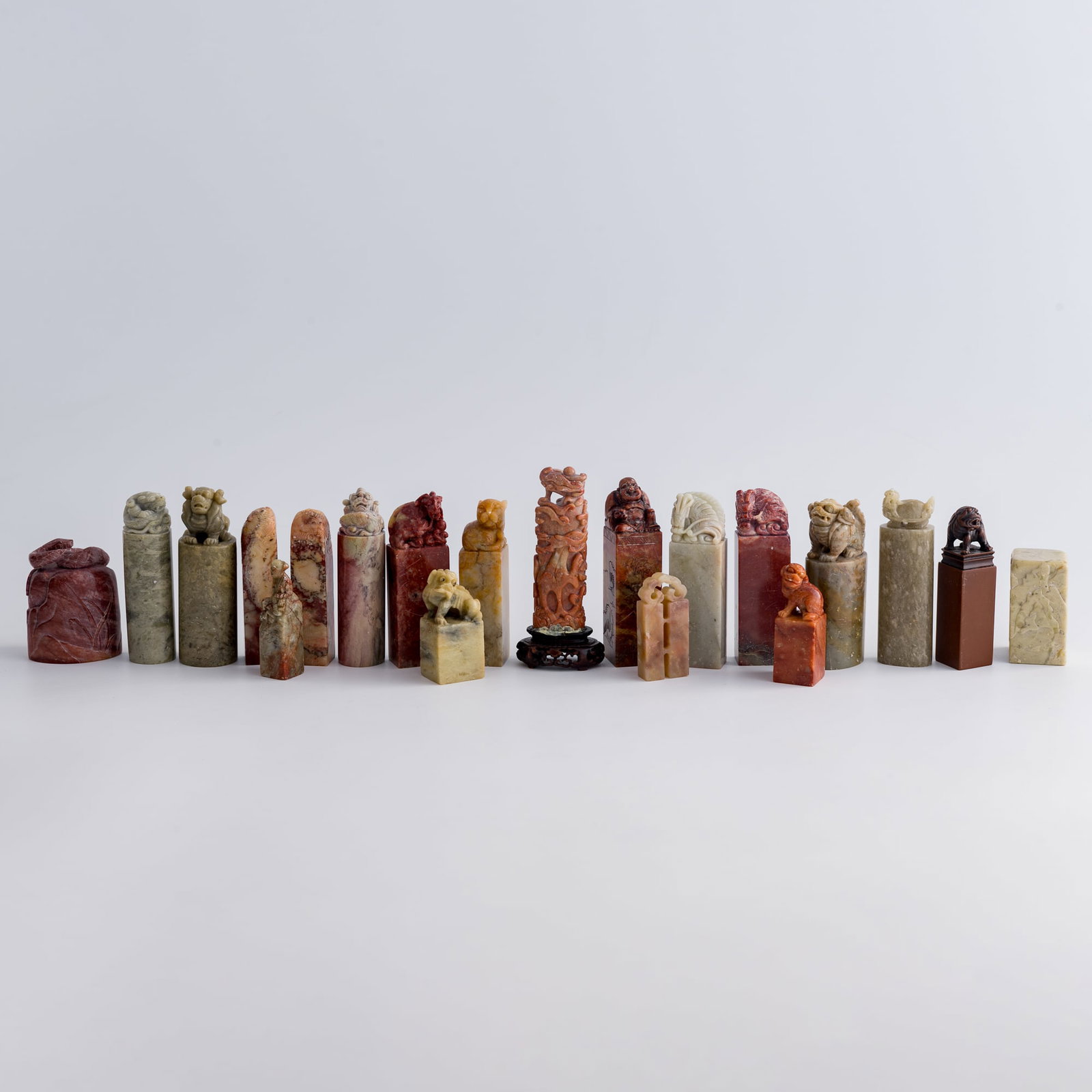 Twenty assorted Chinese seals, Qing dynasty or later (1 of 13)