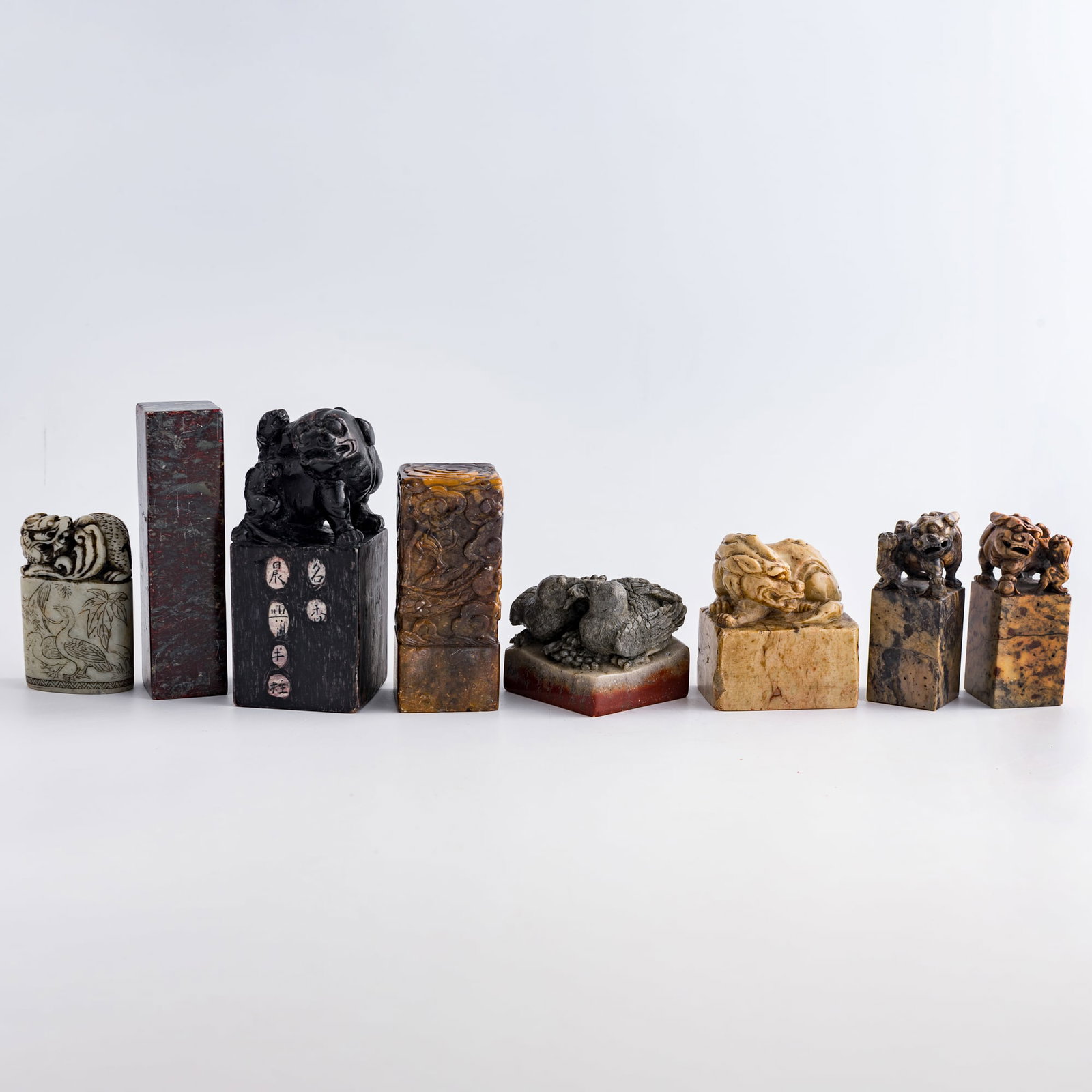 Eight assorted Shoushan stone seals, Qing dynasty/Republic period (1 of 15)