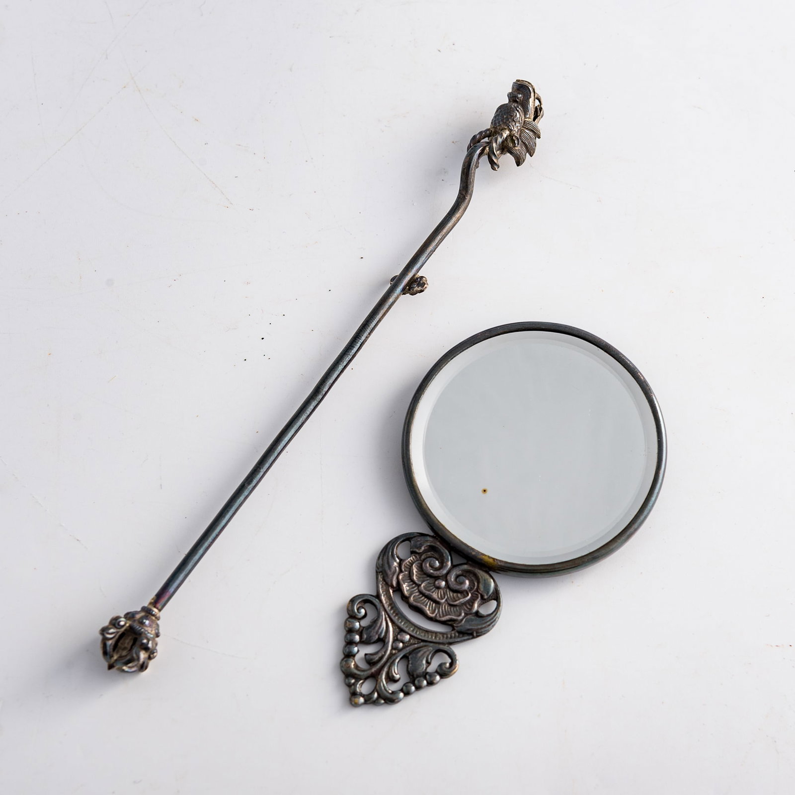 Five assorted Chinese silver objects, 19th century - 2