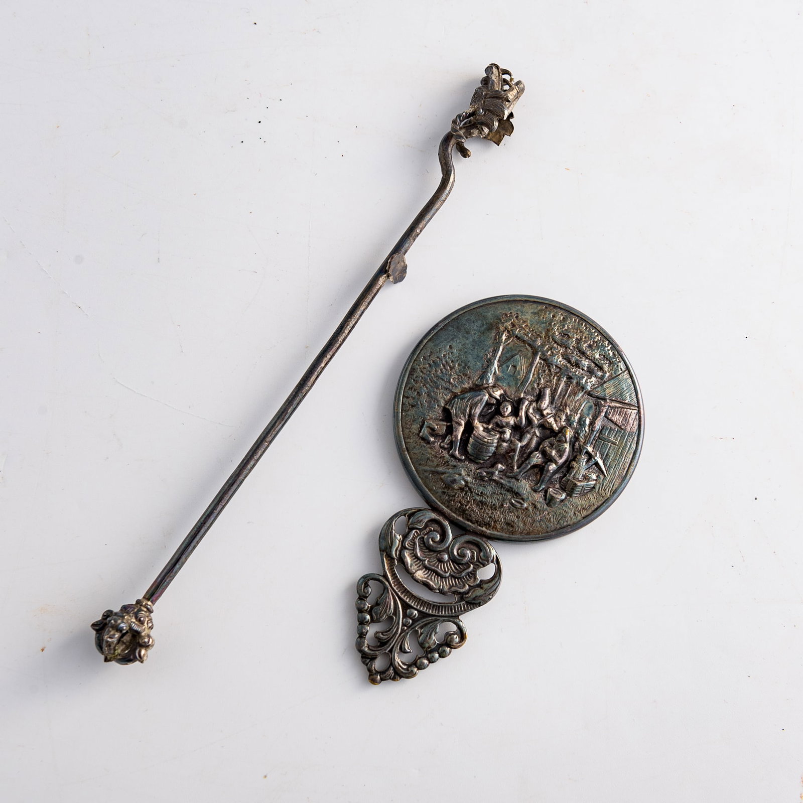 Five assorted Chinese silver objects, 19th century - 3