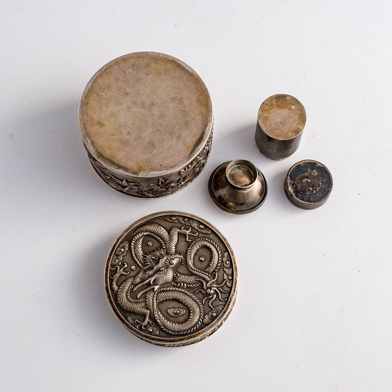 Five assorted Chinese silver objects, 19th century - 8