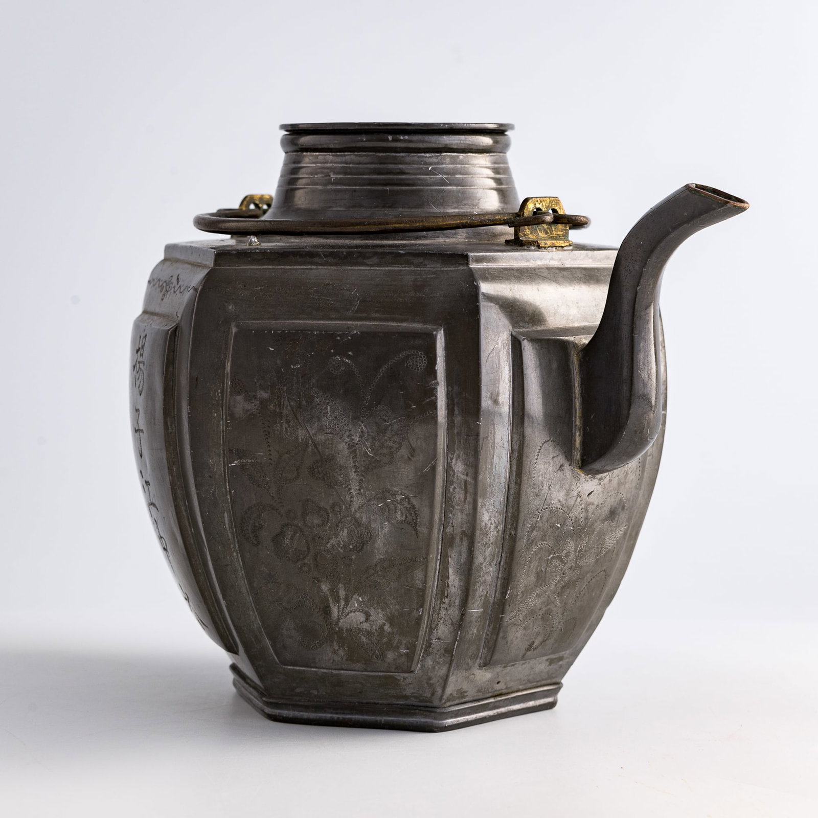 A Chinese pewter teapot, late 19th century (1 of 9)