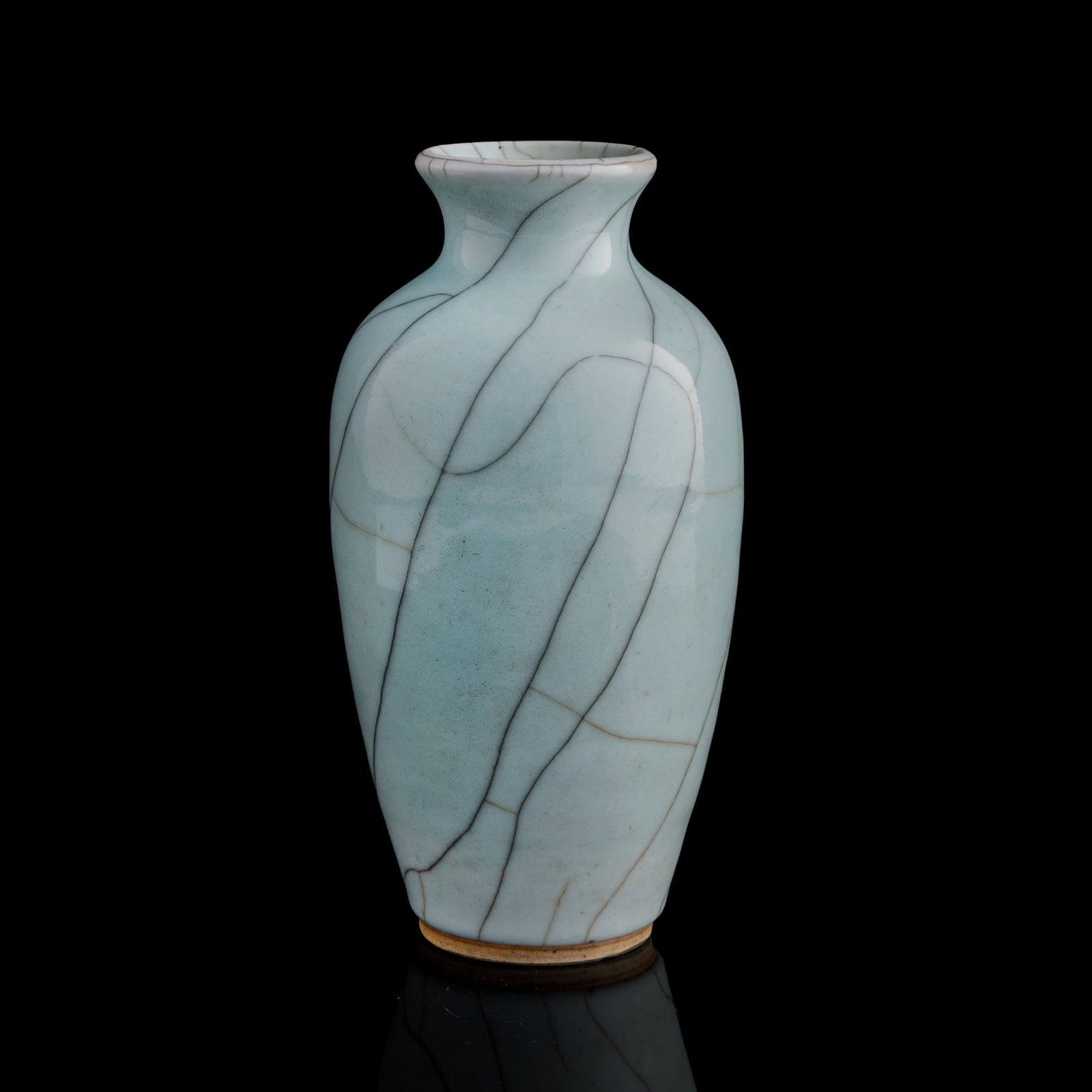 A Chinese Ge-type glazed radish-form vase, 18th century (1 of 9)