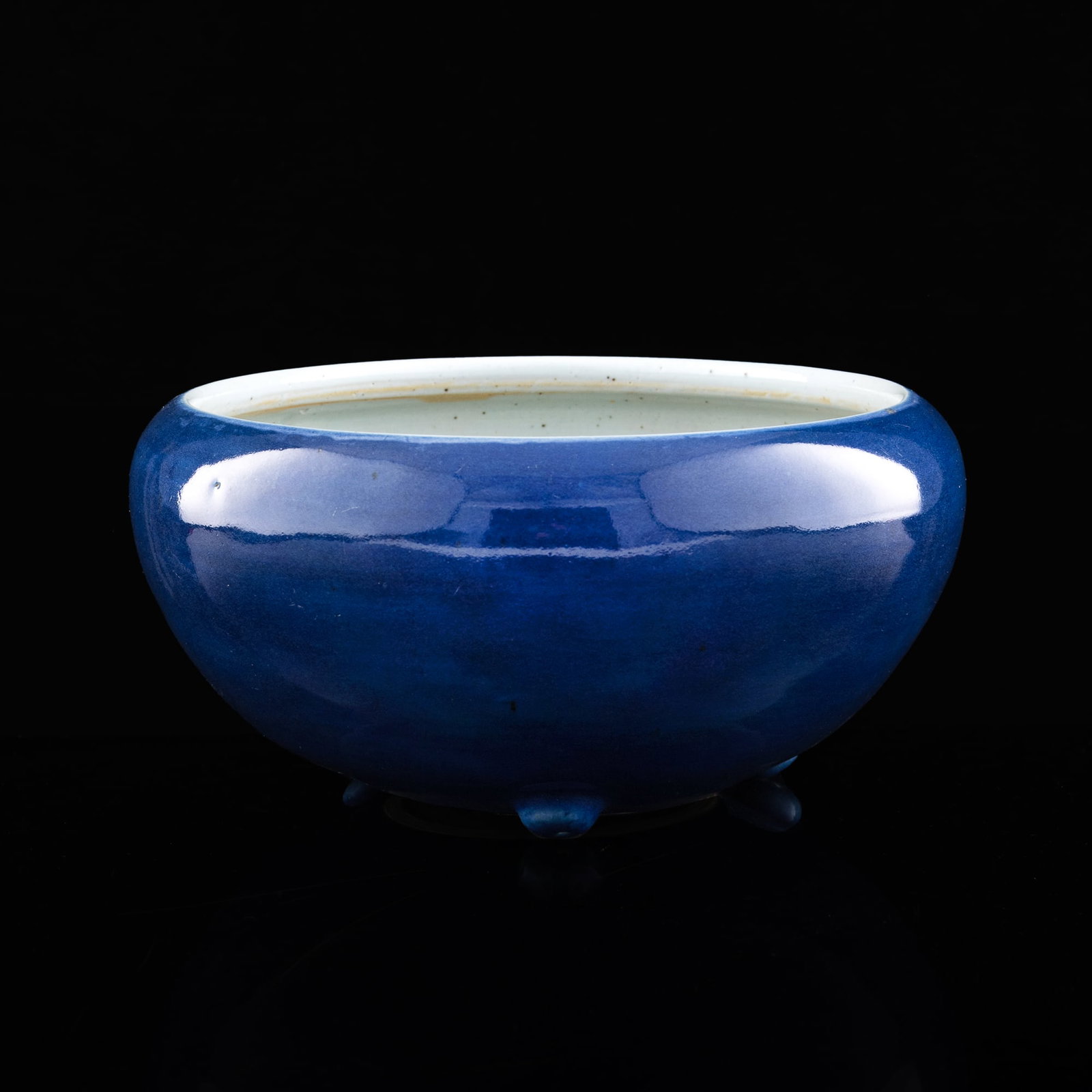 A Chinese blue-glazed tripod censer, late 18th century (1 of 7)