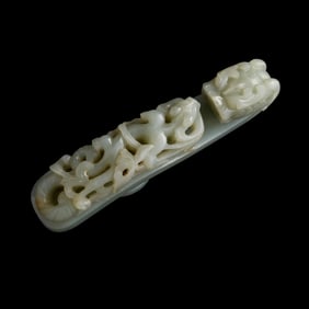 A Chinese jade dragon belt hook, Ming dynasty