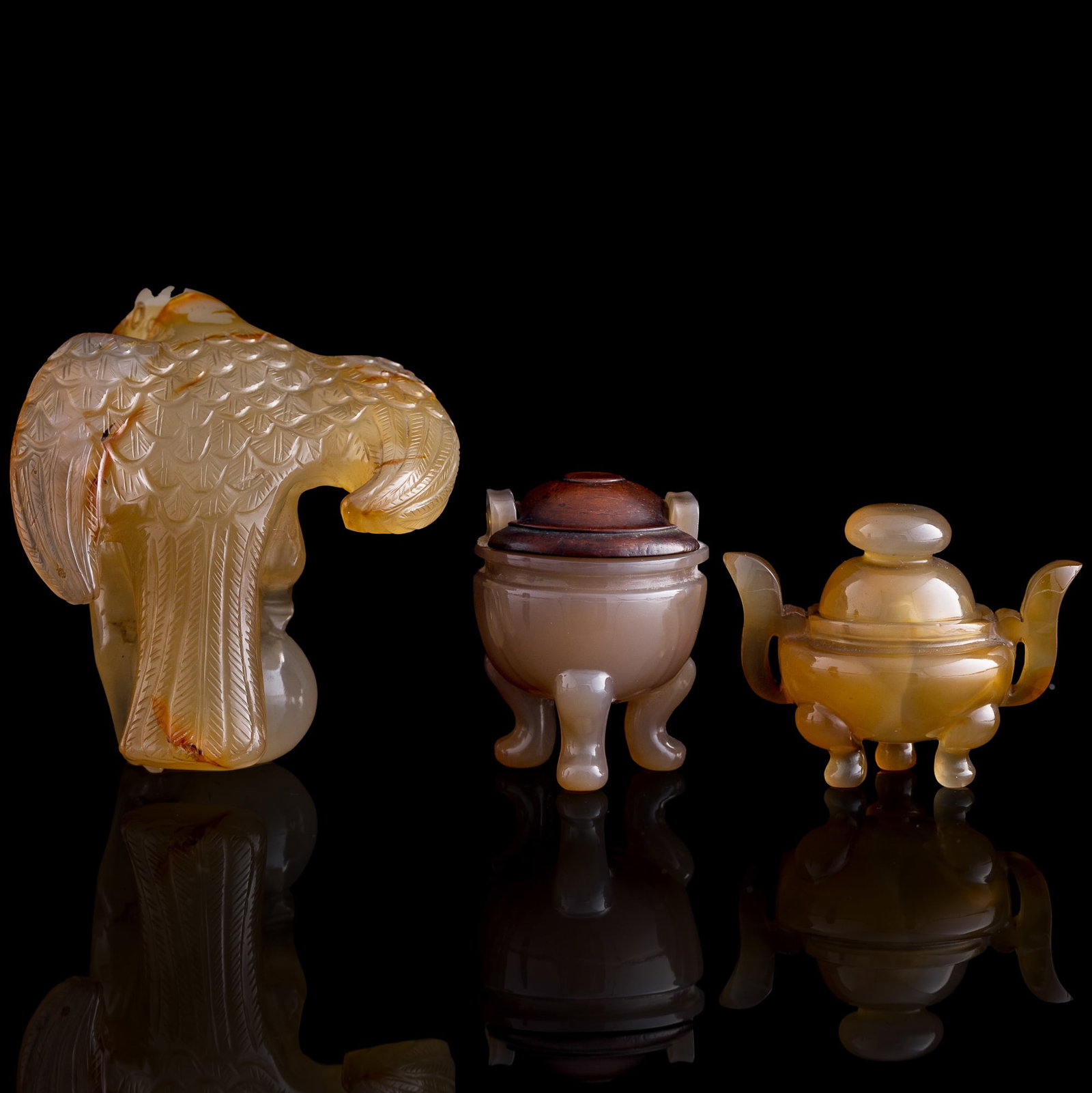 Three assorted Chinese agate objects, 18th/19th century - 3