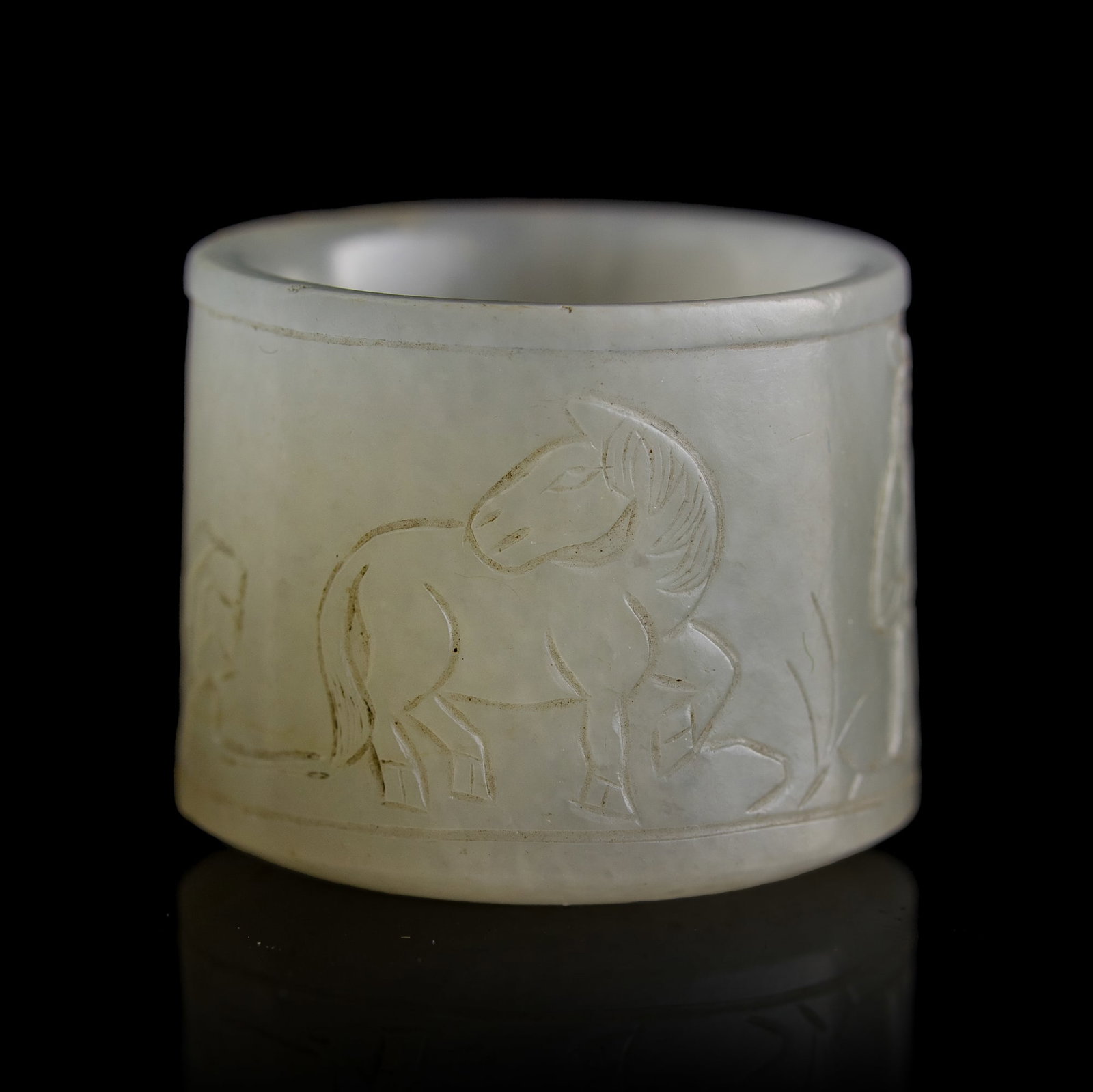 A Chinese white jade 'figural' archer's ring, 19th century (1 of 7)