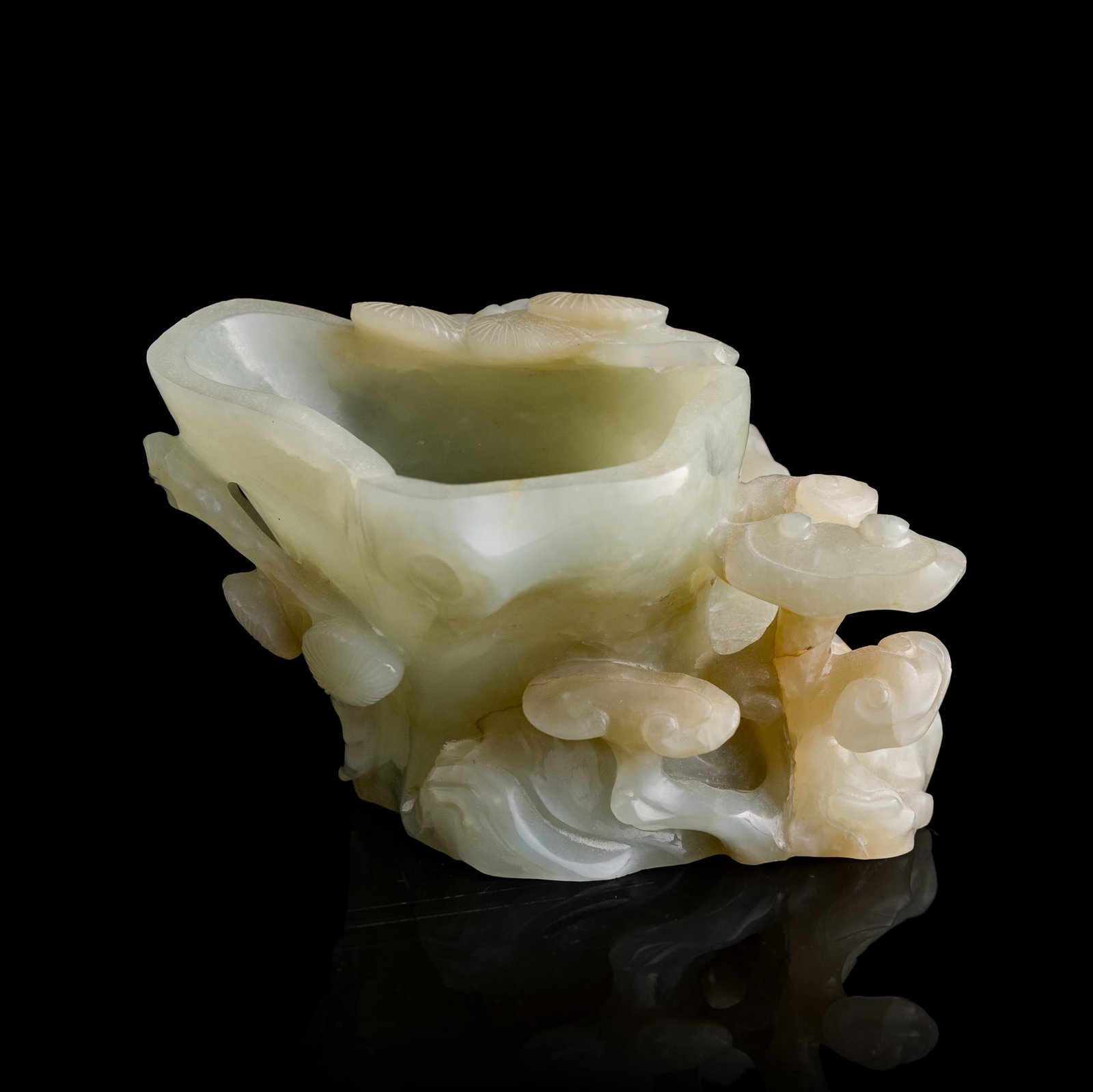A Chinese white jade lingzhi-form water coupe, 18th century (1 of 7)