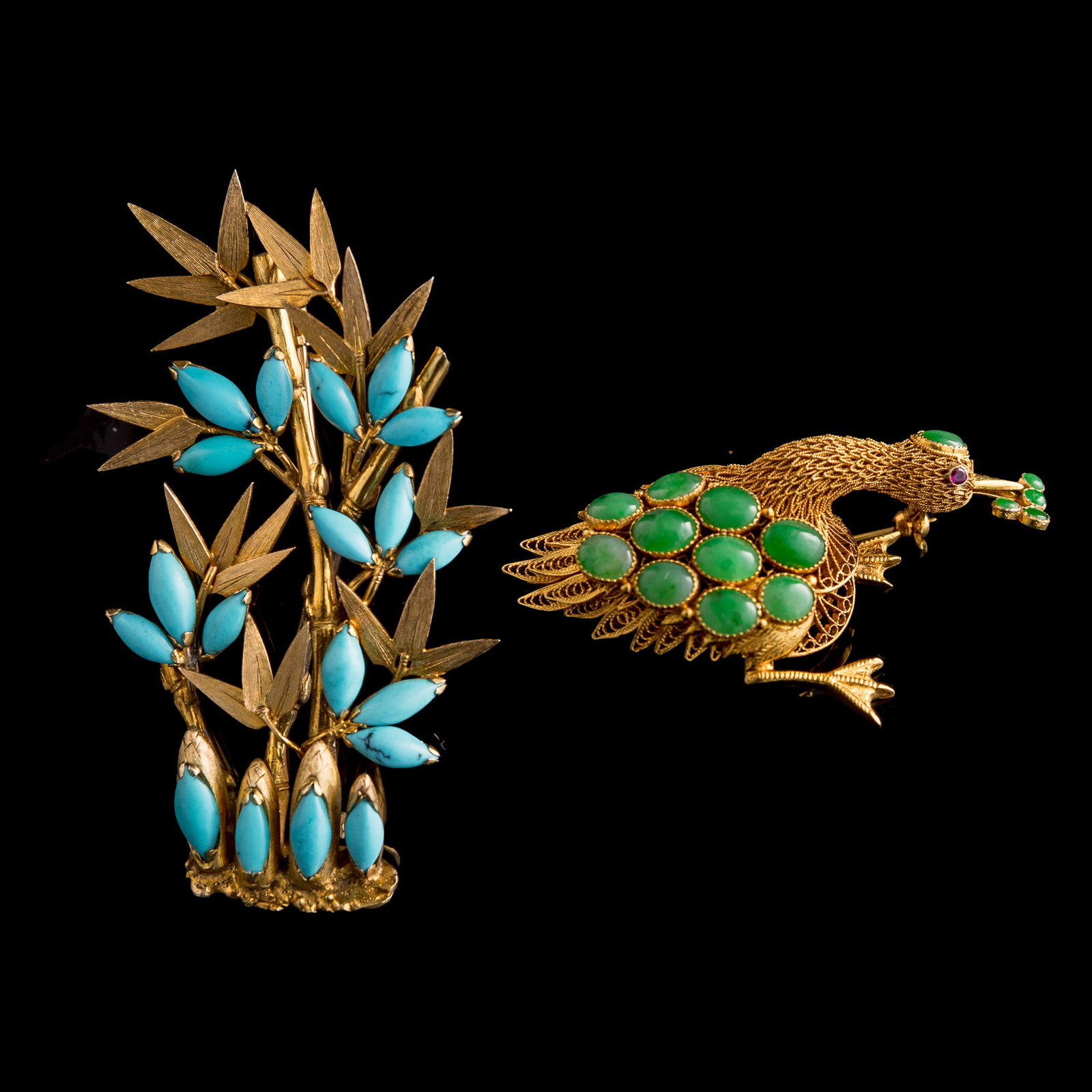 A Chinese jadeite brooch and a turquoise brooch, early 20th century (1 of 7)