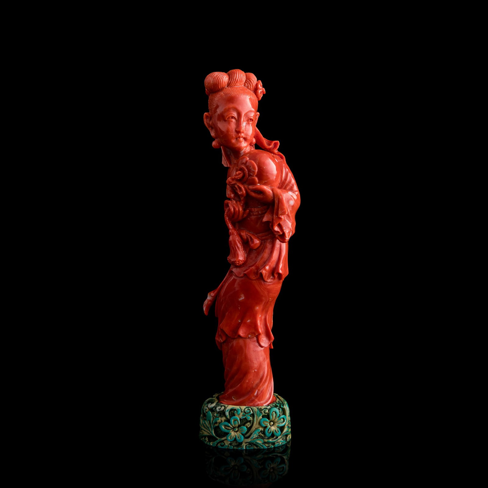 A Chinese carved coral figure of Magu carrying a longevity peach, 19th century (1 of 9)
