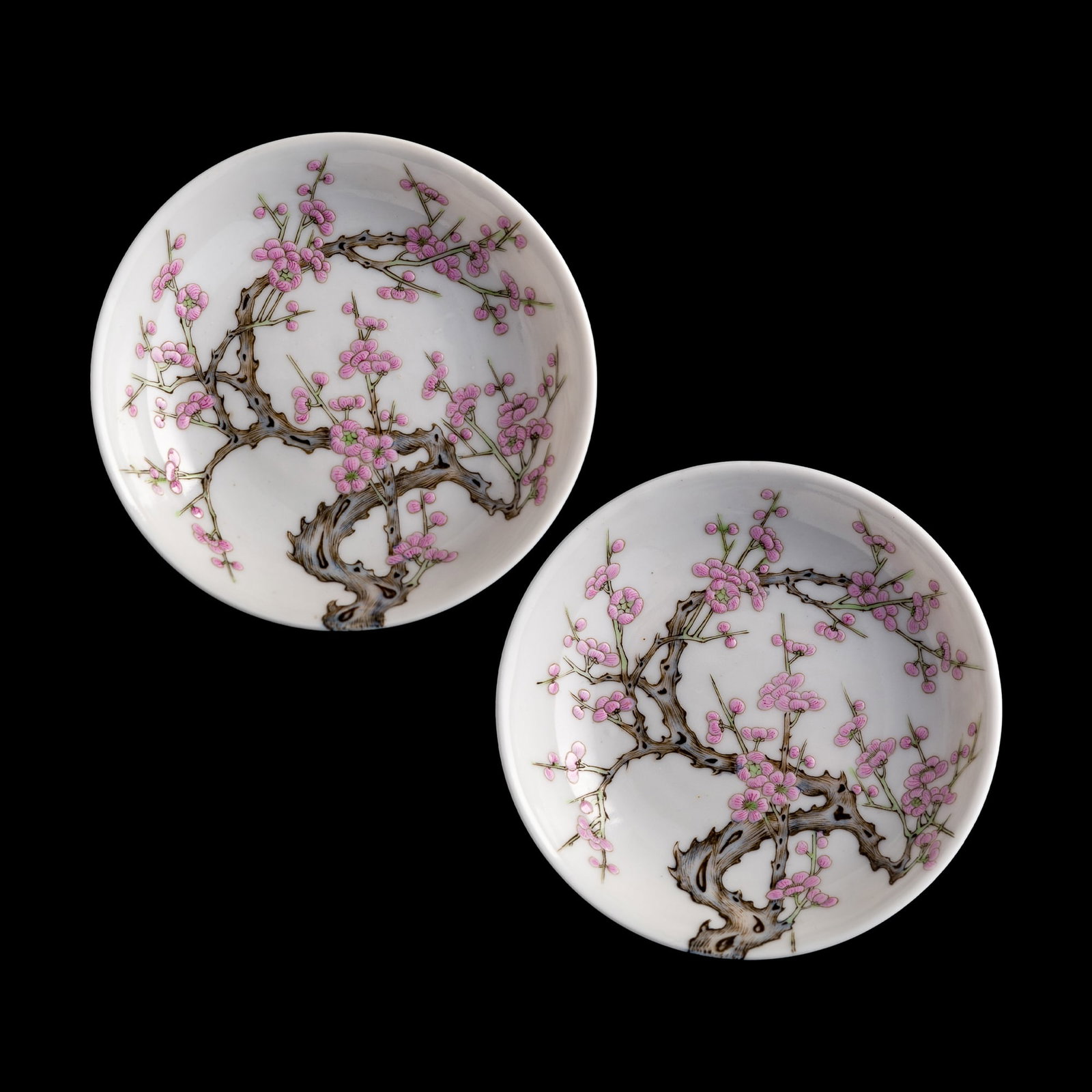 A pair of Chinese famille rose 'plum blossom' dishes, early 19th century (1 of 10)
