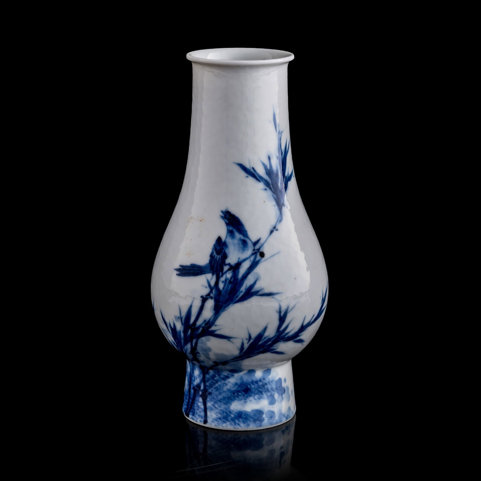 A Chinese 'Wang Bu'-style blue and white vase, Republic period (1 of 9)