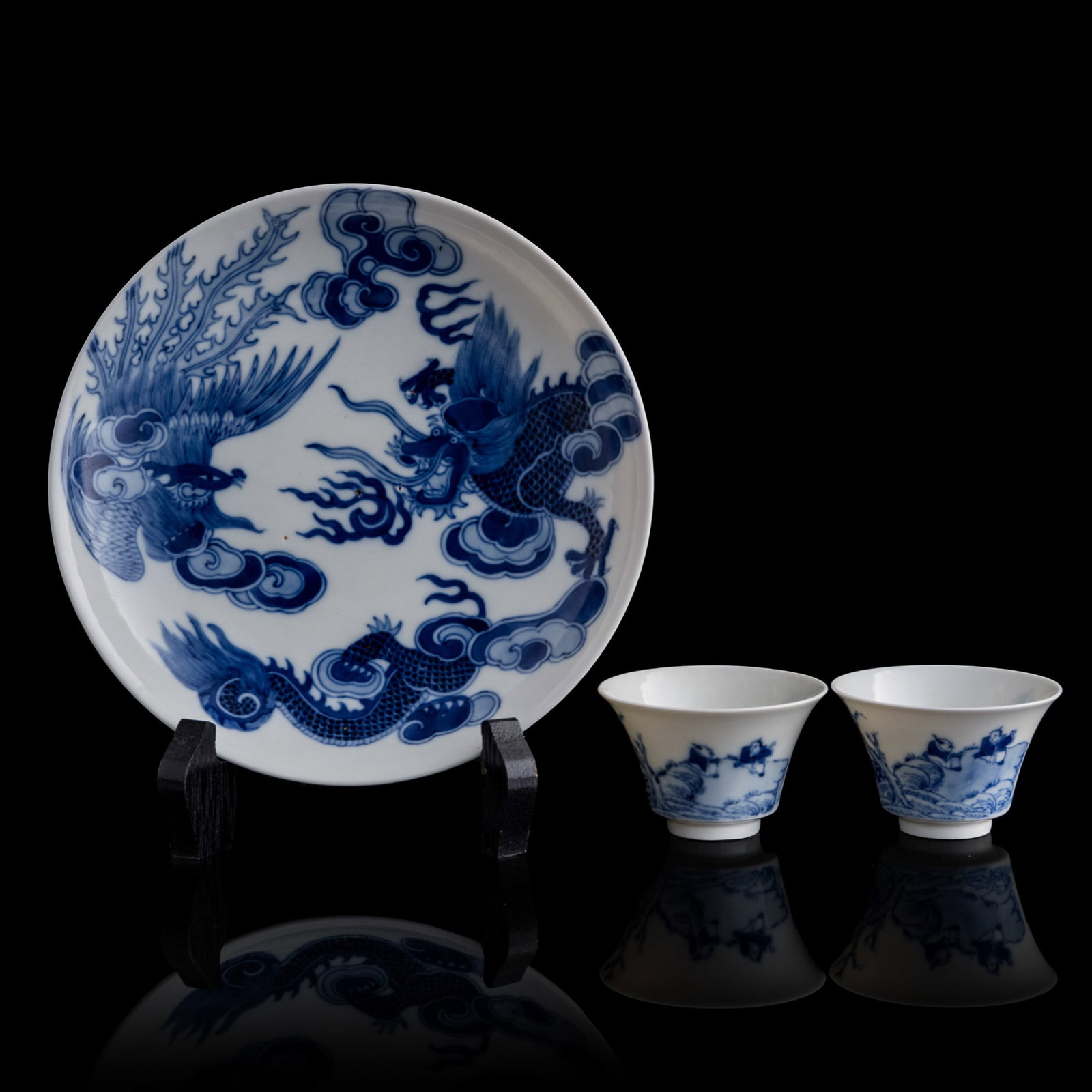 Three Vietnamese blue and white (Bleu de Hue) cups and dishes, Nguyen dynasty (19th century) (1 of 9)