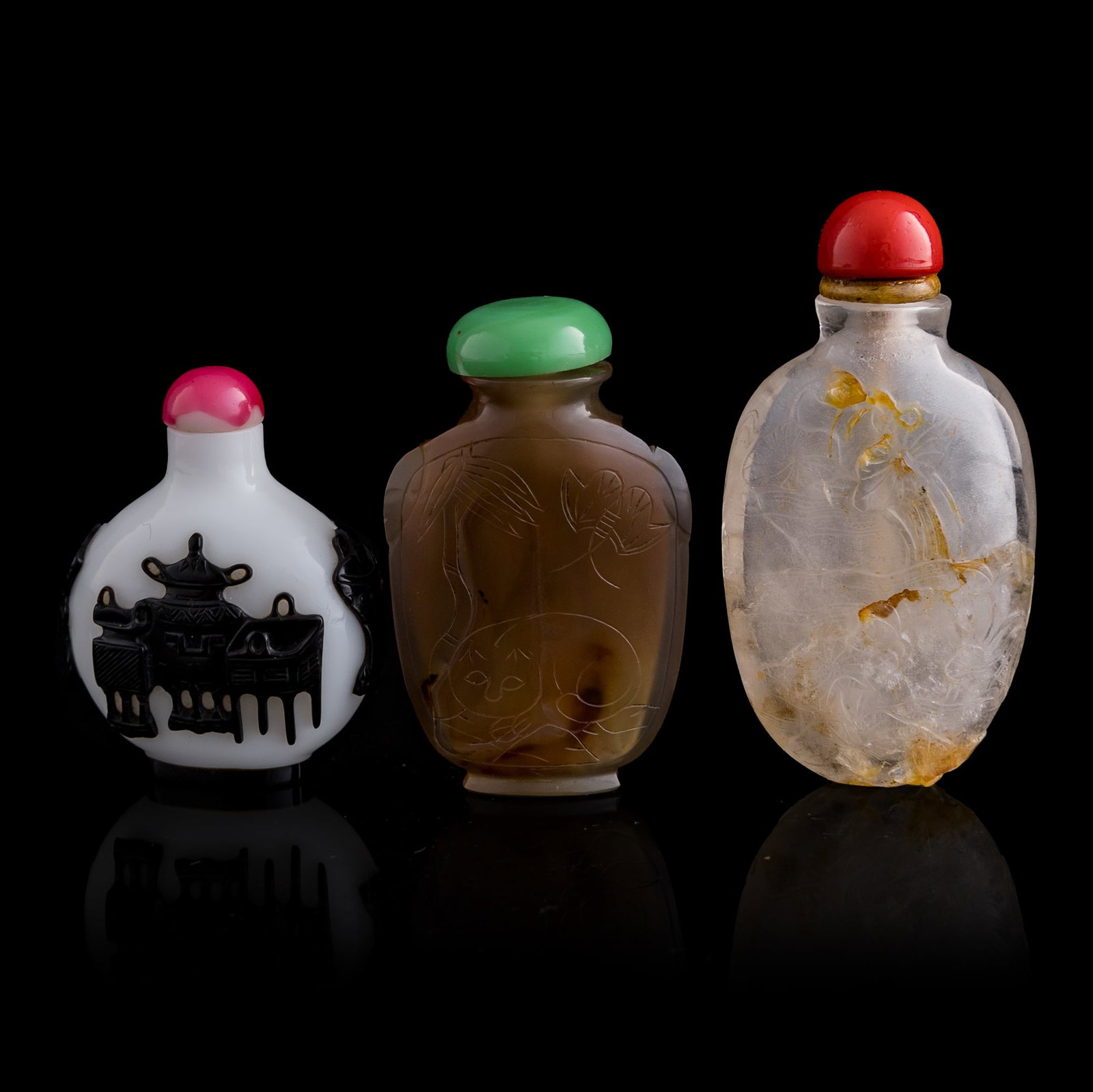Three assorted Chinese snuff bottles, Qing dynasty (1 of 9)