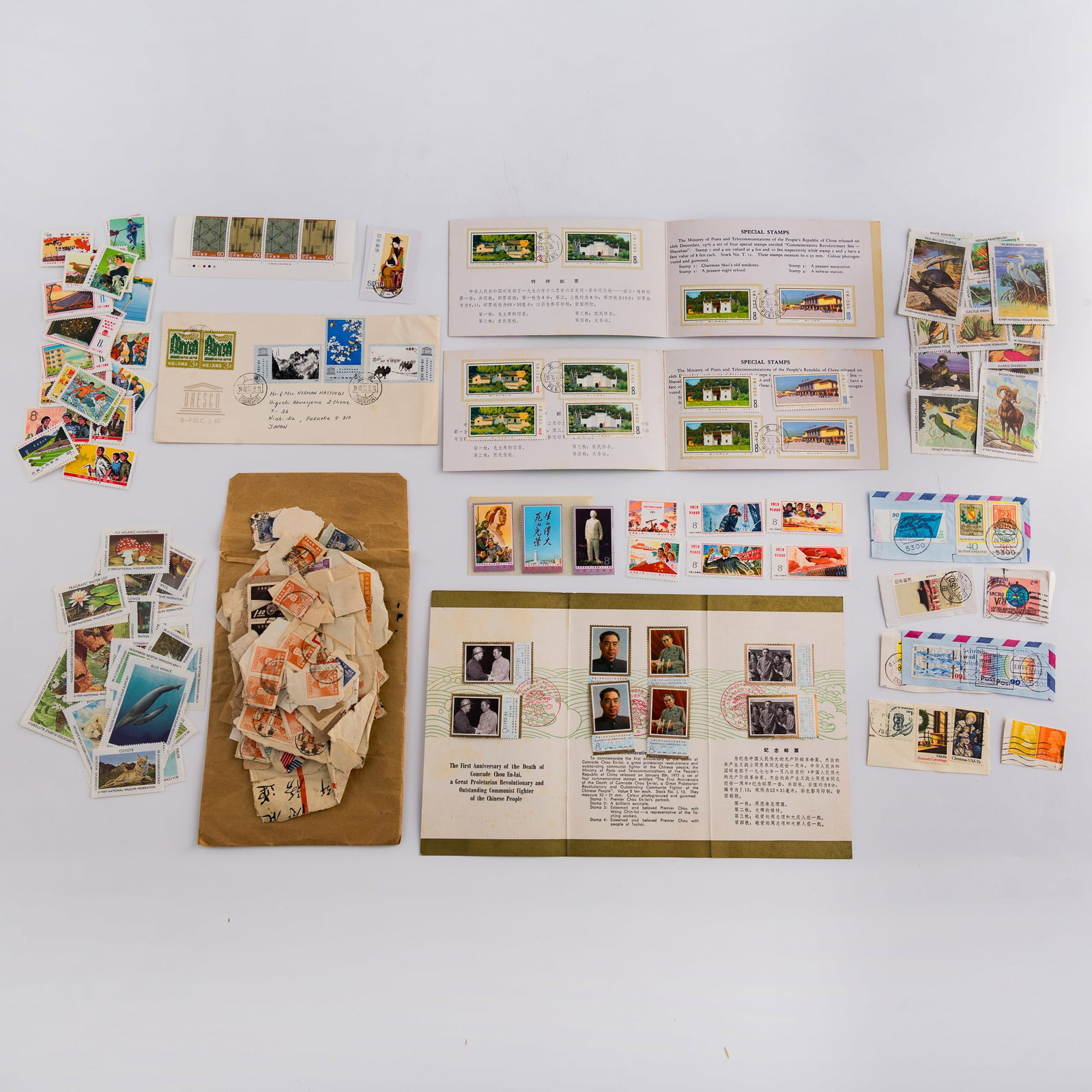 A collection of Chinese and foreign stamps, 1976 to present (1 of 13)