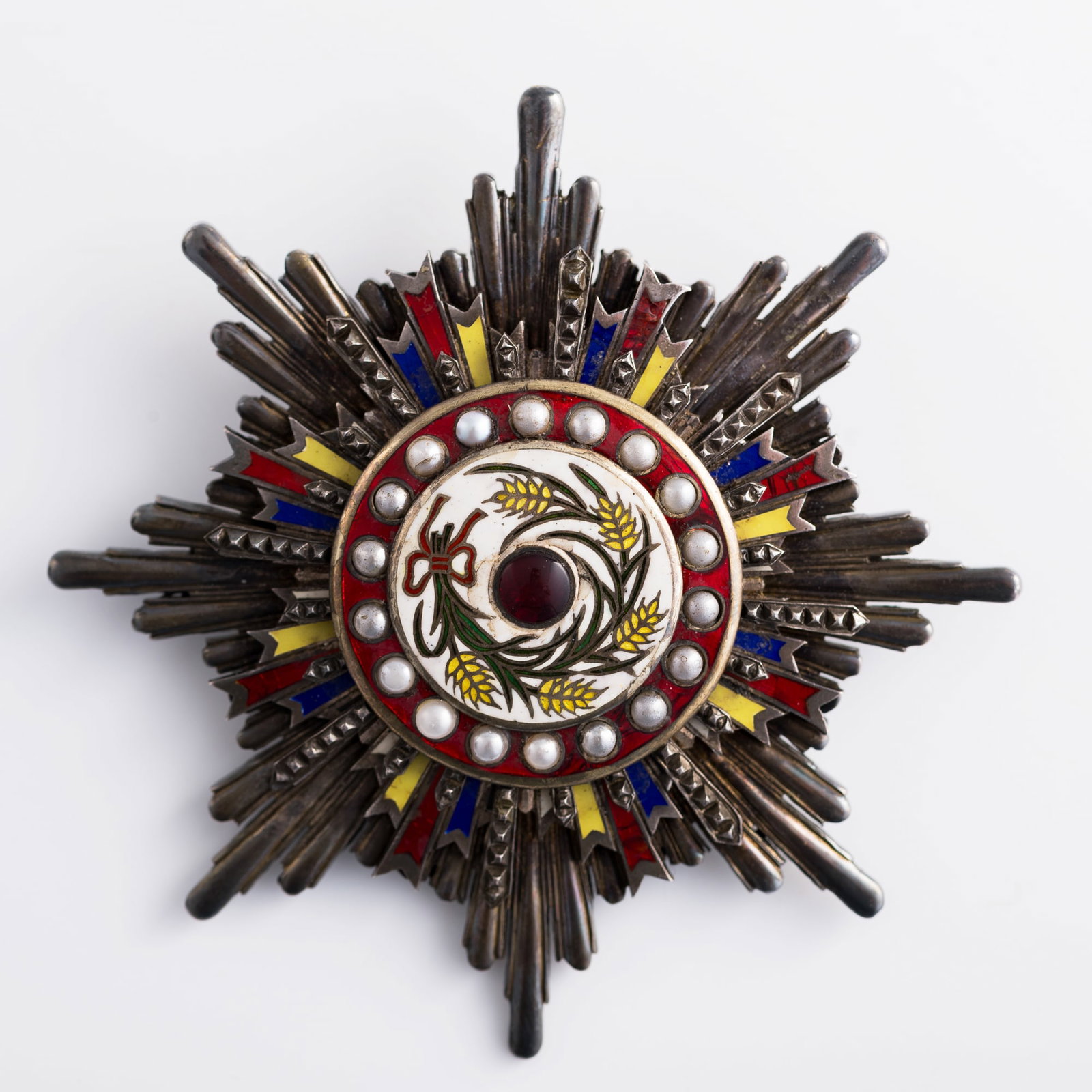 A Chinese Beiyang Government Order of Chia Ho with rays, Baoguang grade, Republic period (1 of 5)