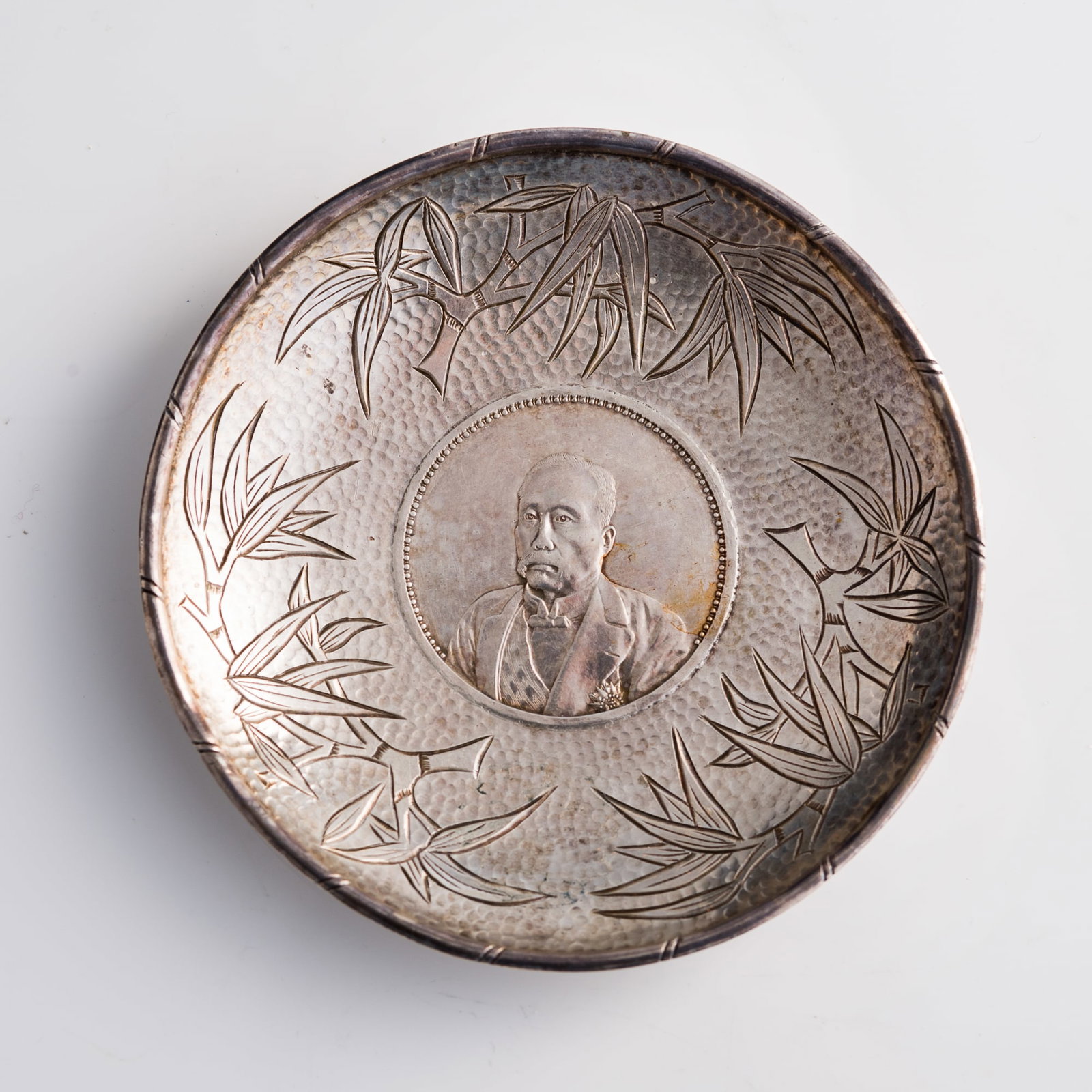 A silver dish inset with a September 1921 Xu Shichang commemorative silver coin (1 of 5)