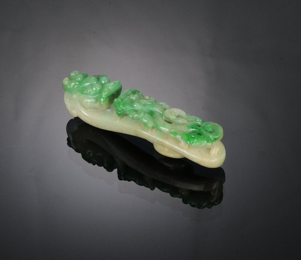 Green Jadeite Dragon Belt Hook, 19th Century (1 of 9)