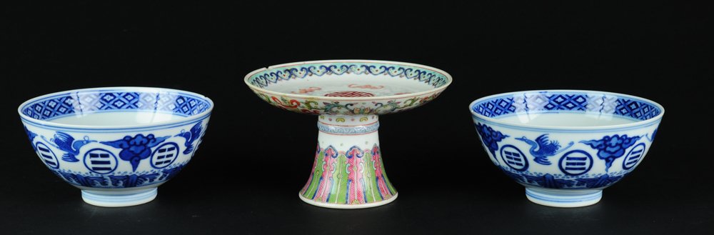 Two Bowls & Famille Rose Footed Plate, Imperial (1 of 8)