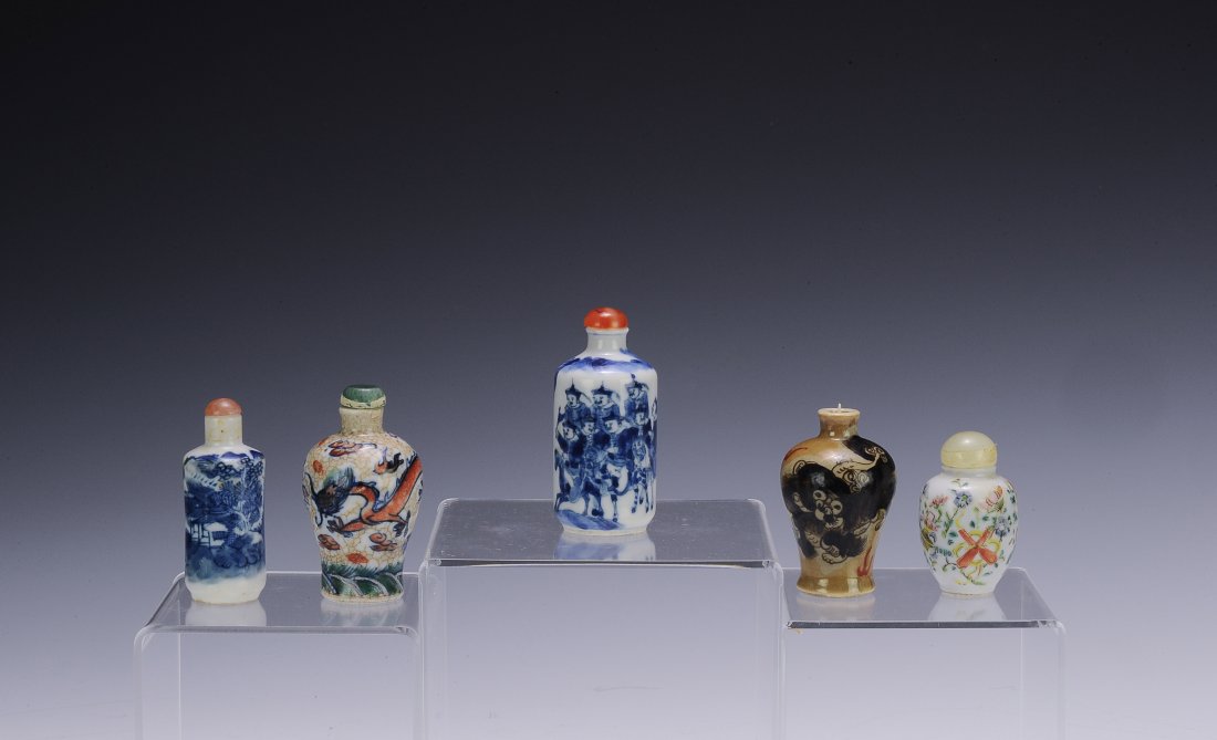 Group of Five Snuff Bottles, Qing Dynasty (1 of 10)