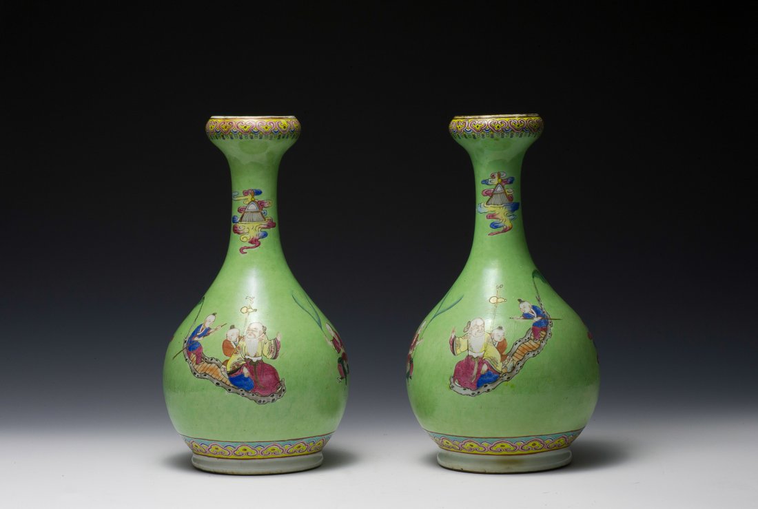 Pair of Famille Verte Garlic Head Vases, Late Qing (1 of 8)