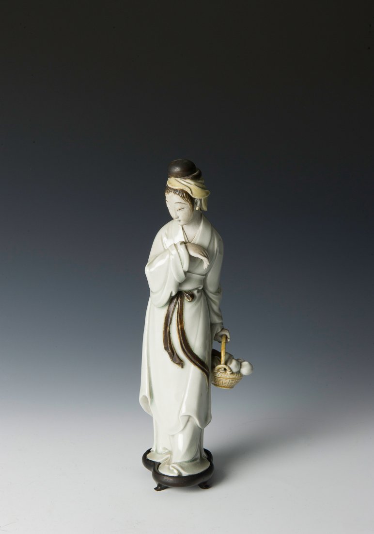 Figure of Lady, Shiwan, 20th Century (1 of 7)