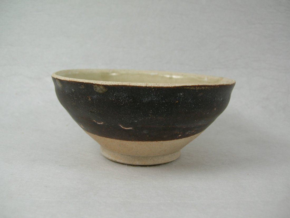Small Deep-Brown Glaze Stoneware Bowl Song Dynasty (1 of 9)