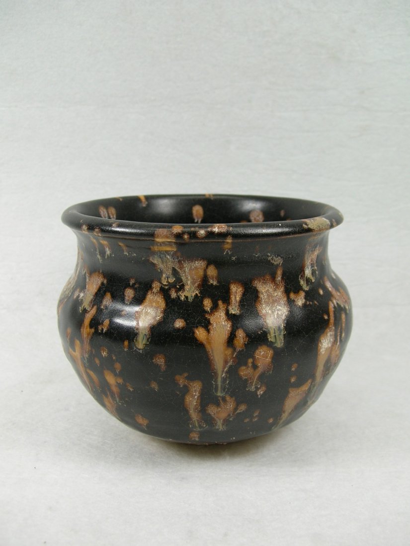 Unusual Jizhou Ware Jar with Tortoise-Shell Glaze Song (1 of 10)