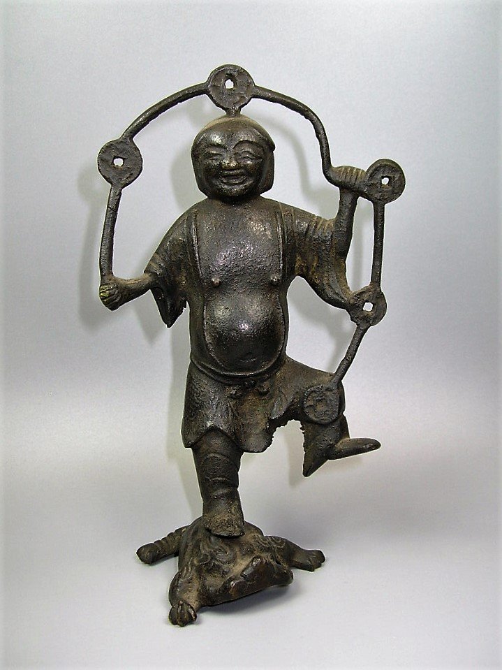 Antique Bronze Figure of Liuhan Playing Three-Leg Toad (1 of 10)