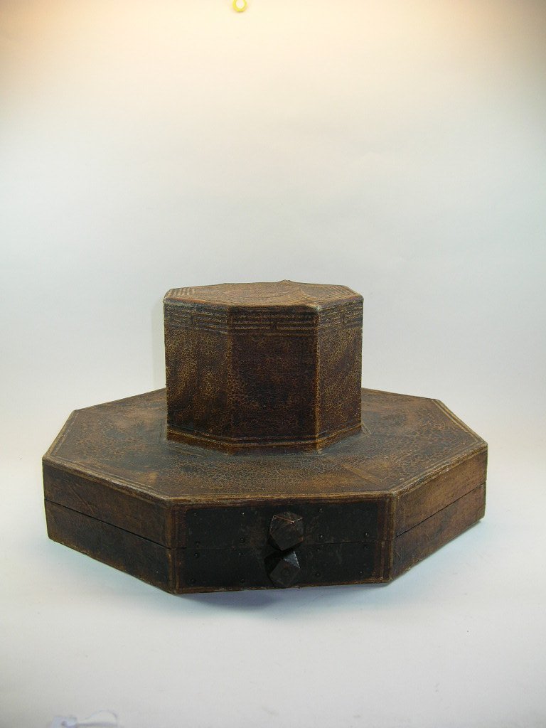 Antique Korean Hat Container (1 of 10)