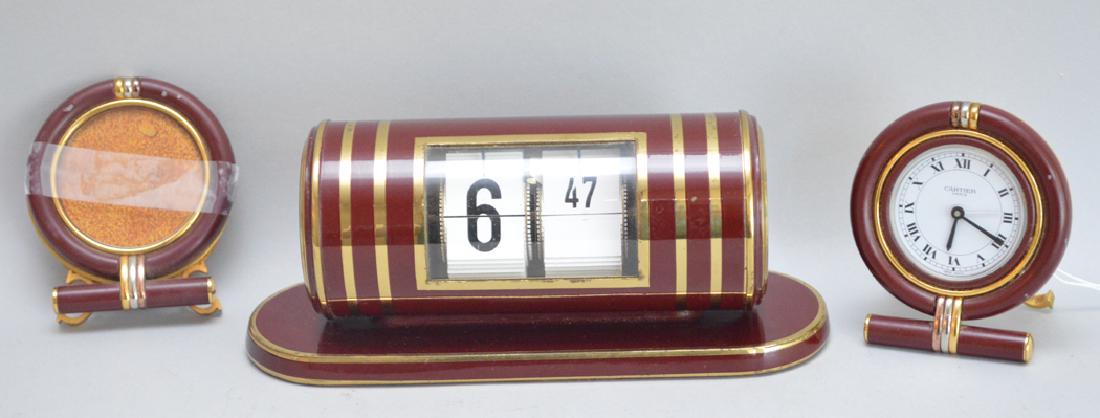 Cartier, Paris round desk clock with matching calendar (1 of 8)