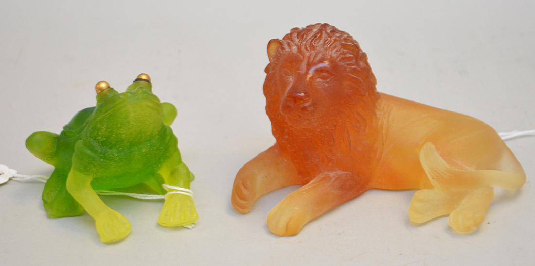 2 Pieces Daum France Glass each signed. Lion Lth. 5",: 2 Pieces Daum France Glass each signed. Lion Lth. 5", Frog Lth. 3"