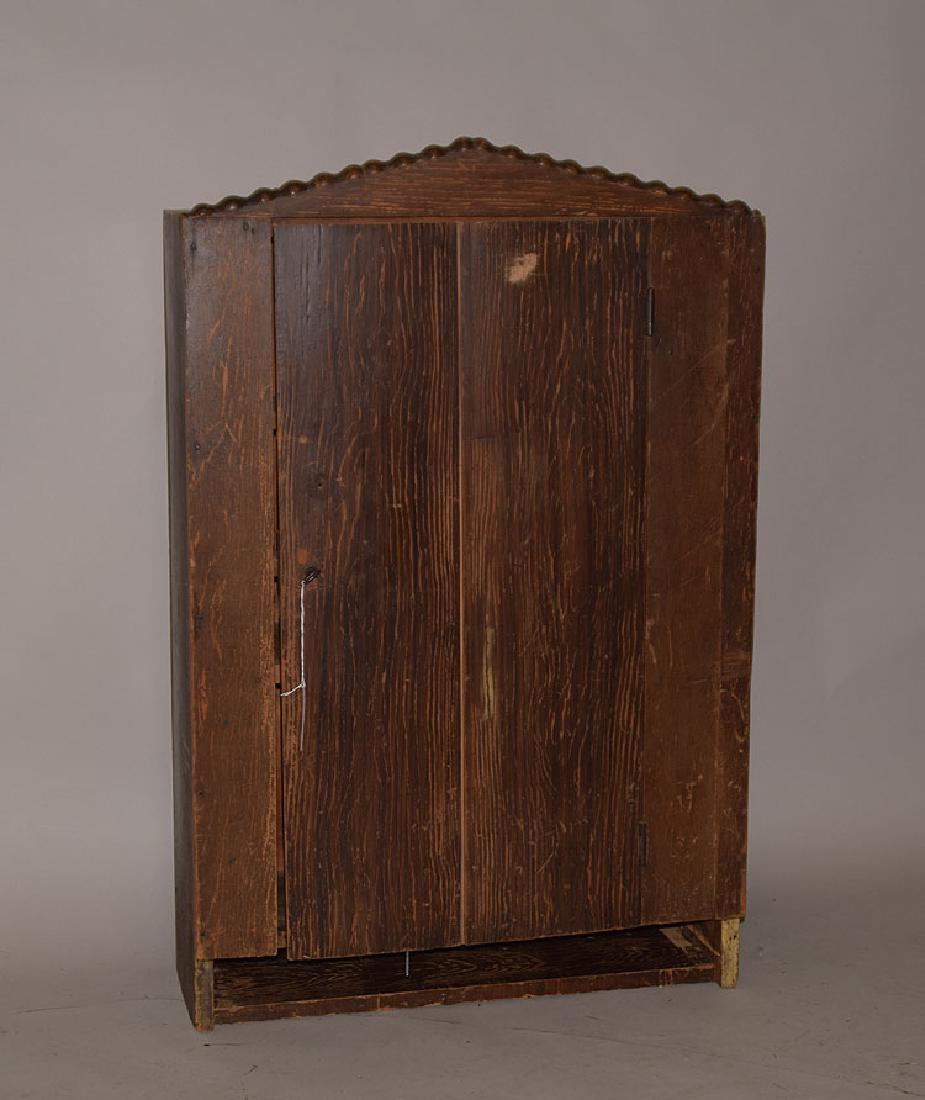 Hanging American 19th c. cabinet with original grain (1 of 5)