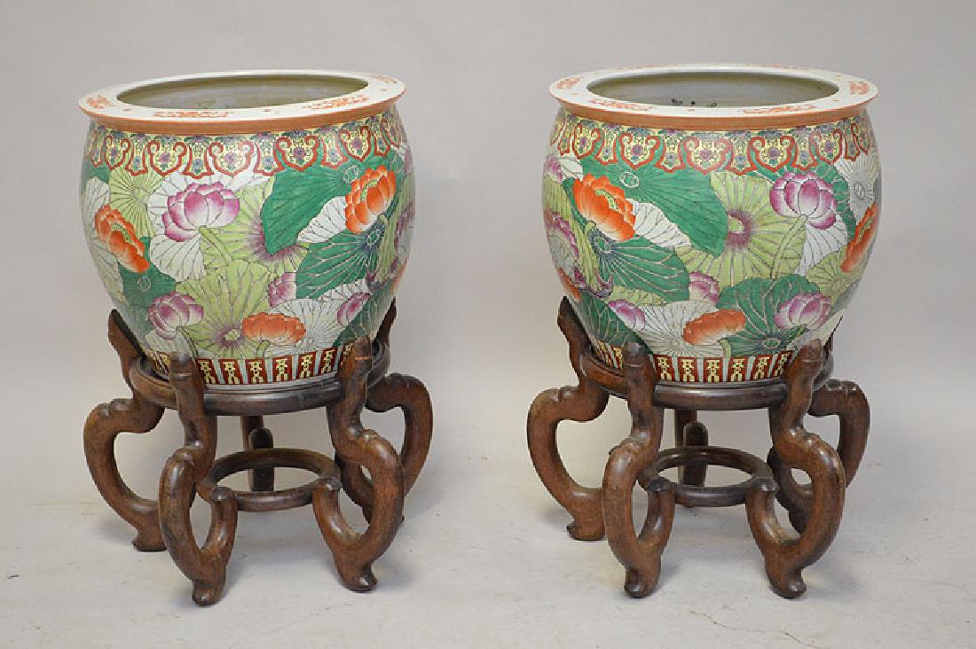 Pair Large Chinese Porcelain Pots with tobacco leaf (1 of 5)