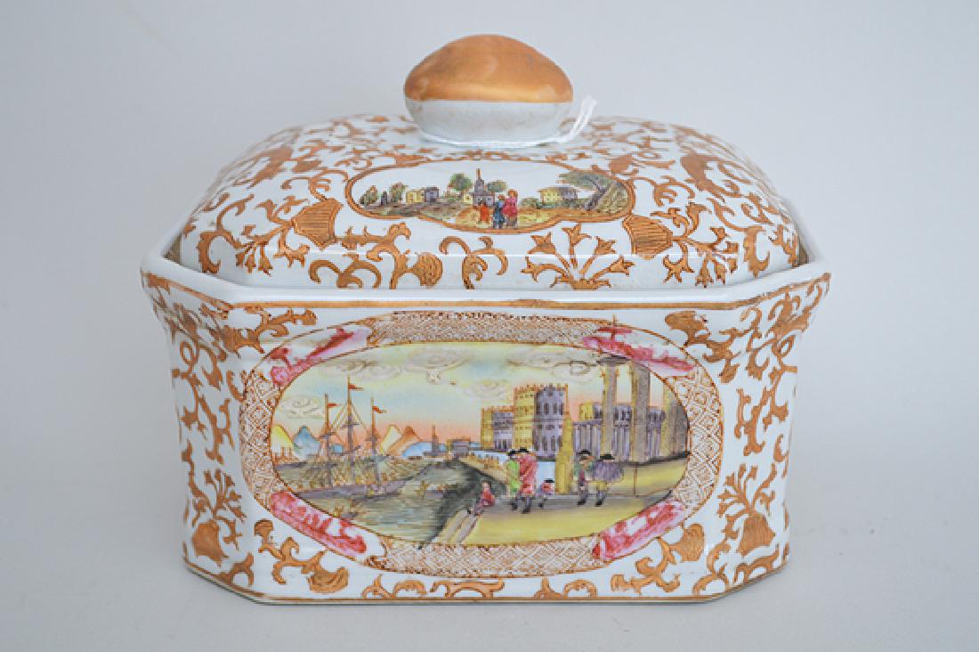 Chinese Export Porcelain Covered Box, Samson Style. (1 of 5)