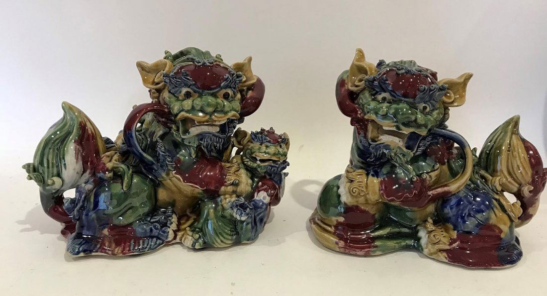 Pair of Chinese Decorative Pottery Foo Dogs (1 of 4)