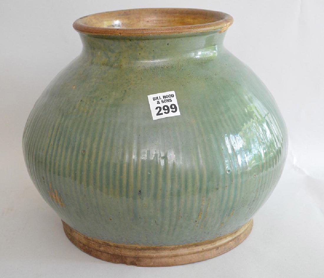 Early 19th Century Vietnamese Pottery Rice Pot. (1 of 4)