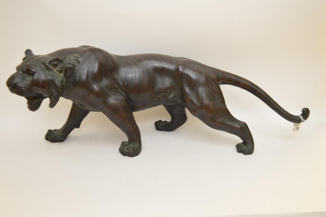 ANTIQUE JAPANESE BRONZE TIGER SCULPTURE Warm