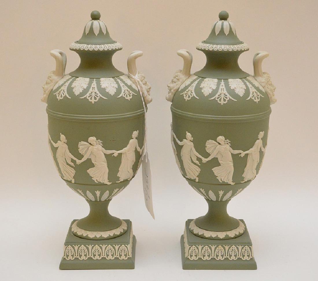 Wedgewood Green & White Urn 11" x 4.5" in good (1 of 12)